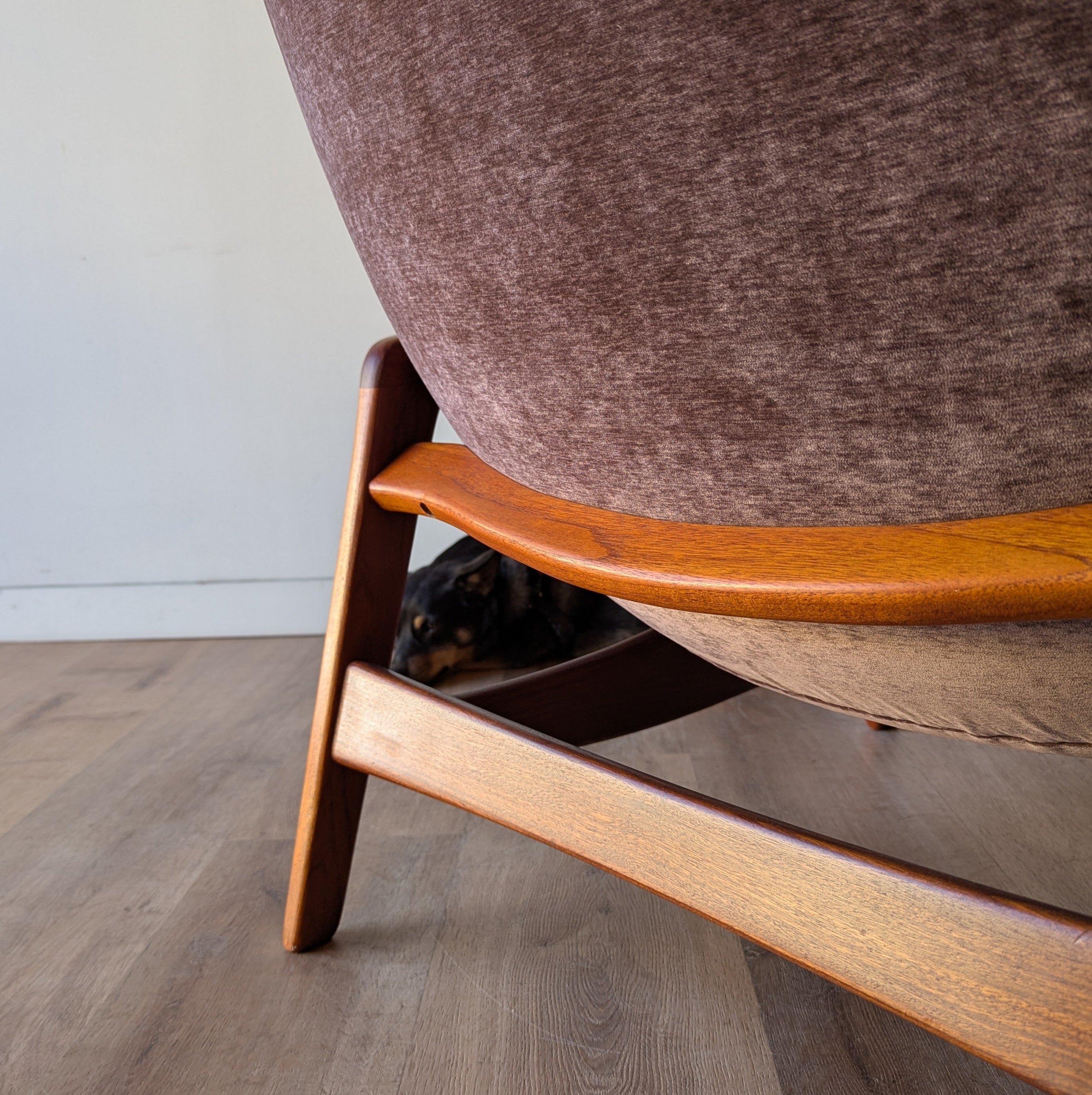 R. Huber & Co. 'Scoop' Chair