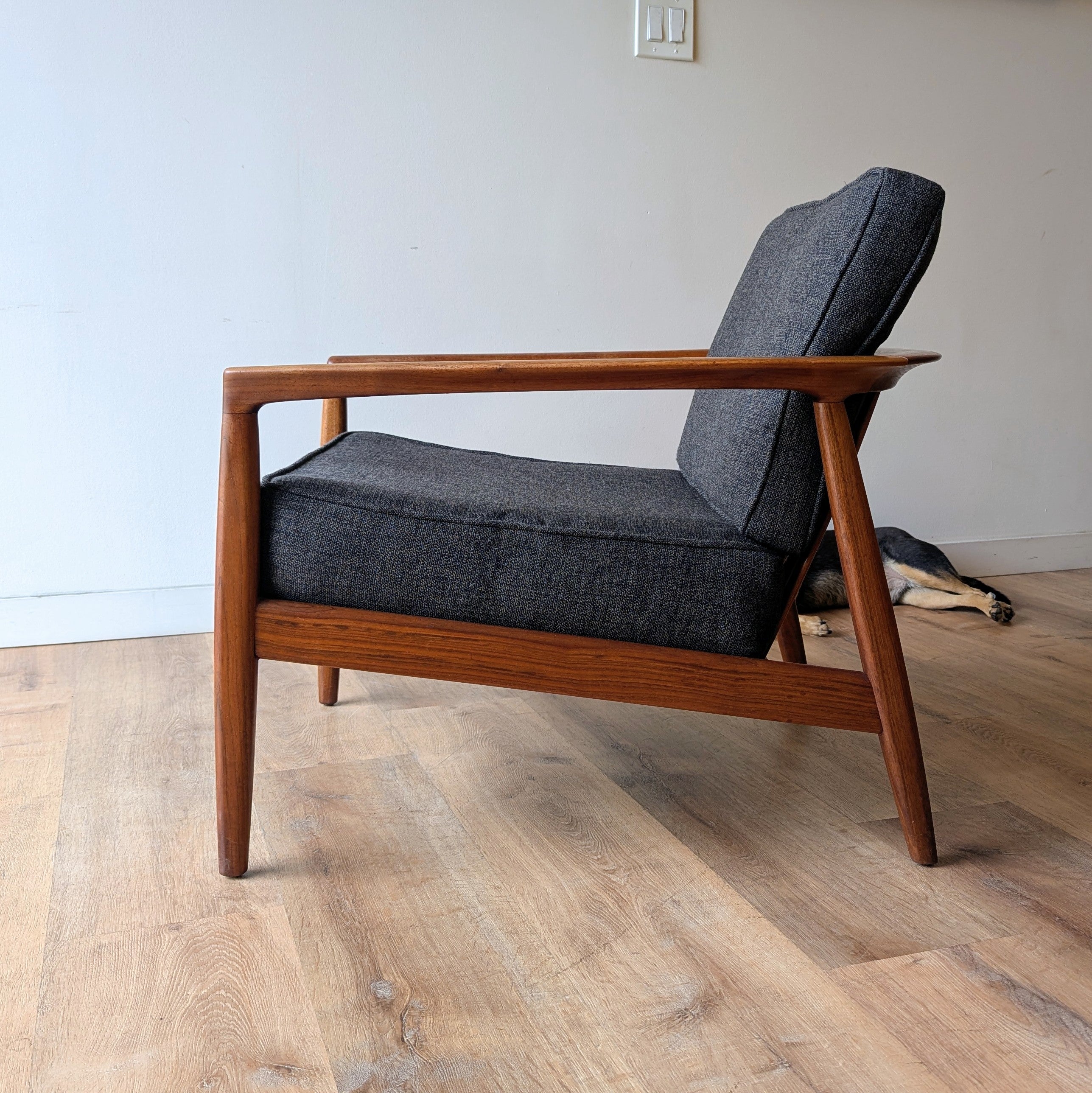 Folke Ohlsson Lounge Chair, 72-C