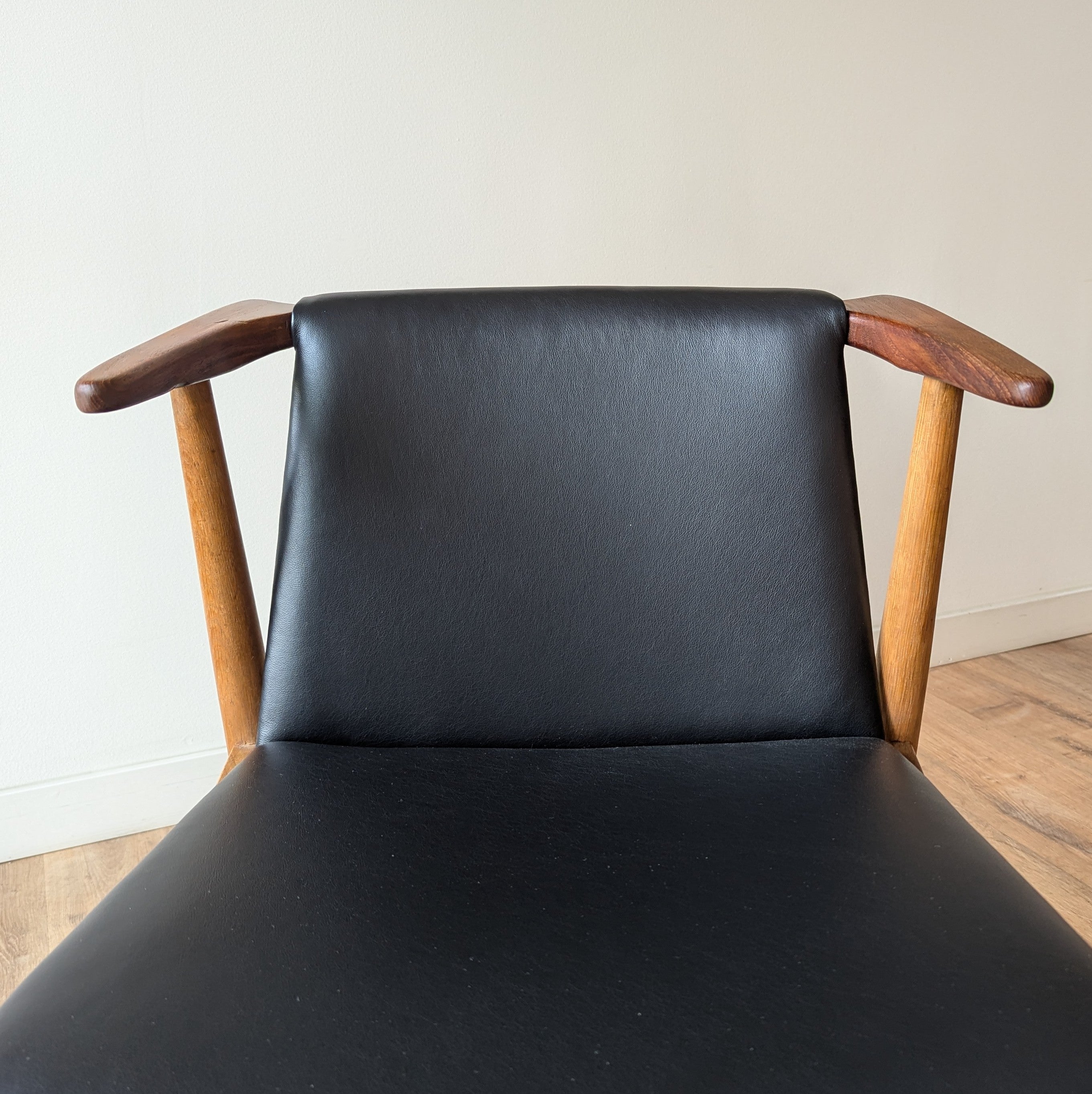 Hans Olsen Desk Chair