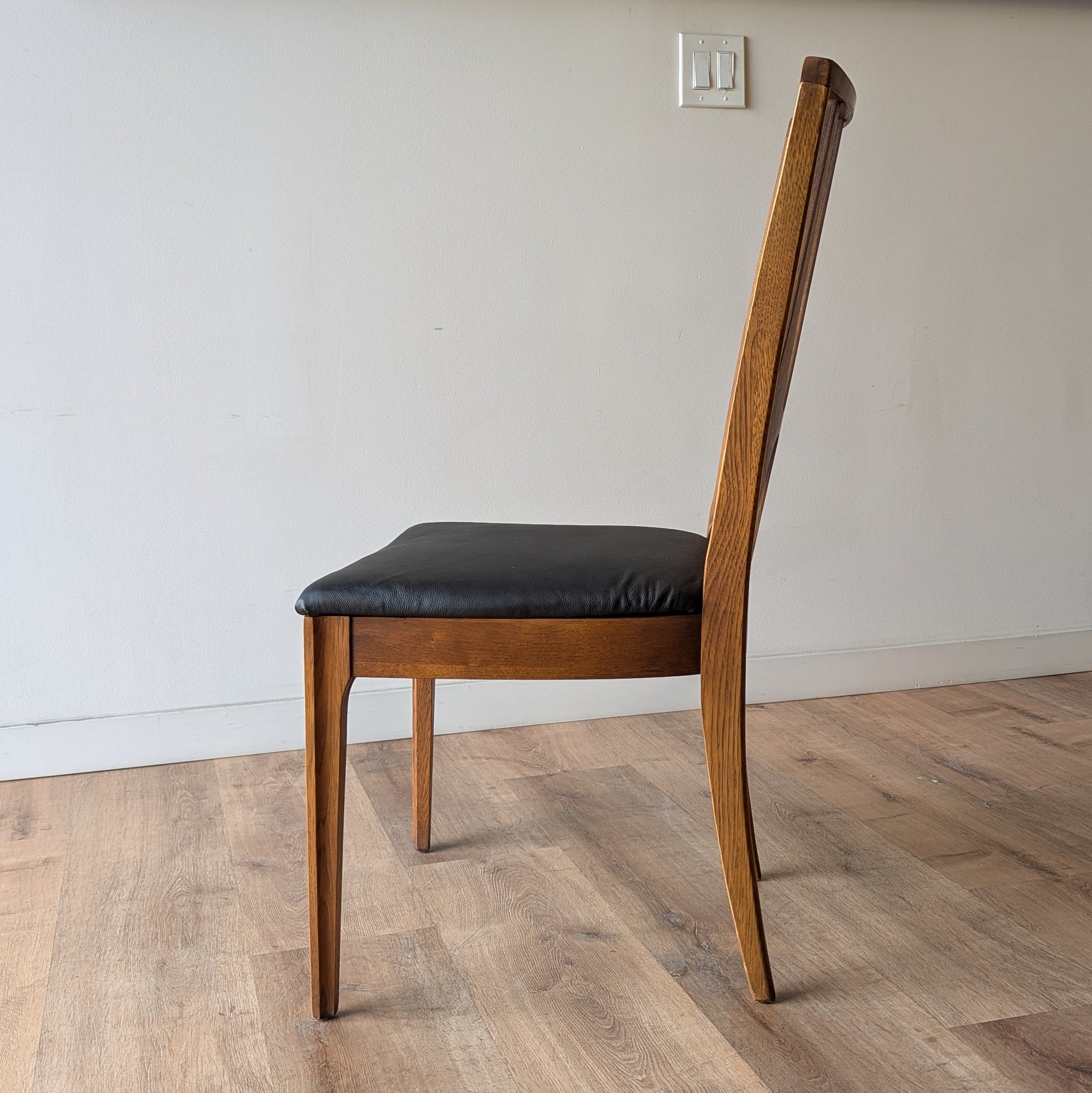Broyhill 'Brasilia' Dining Chairs, set of 8