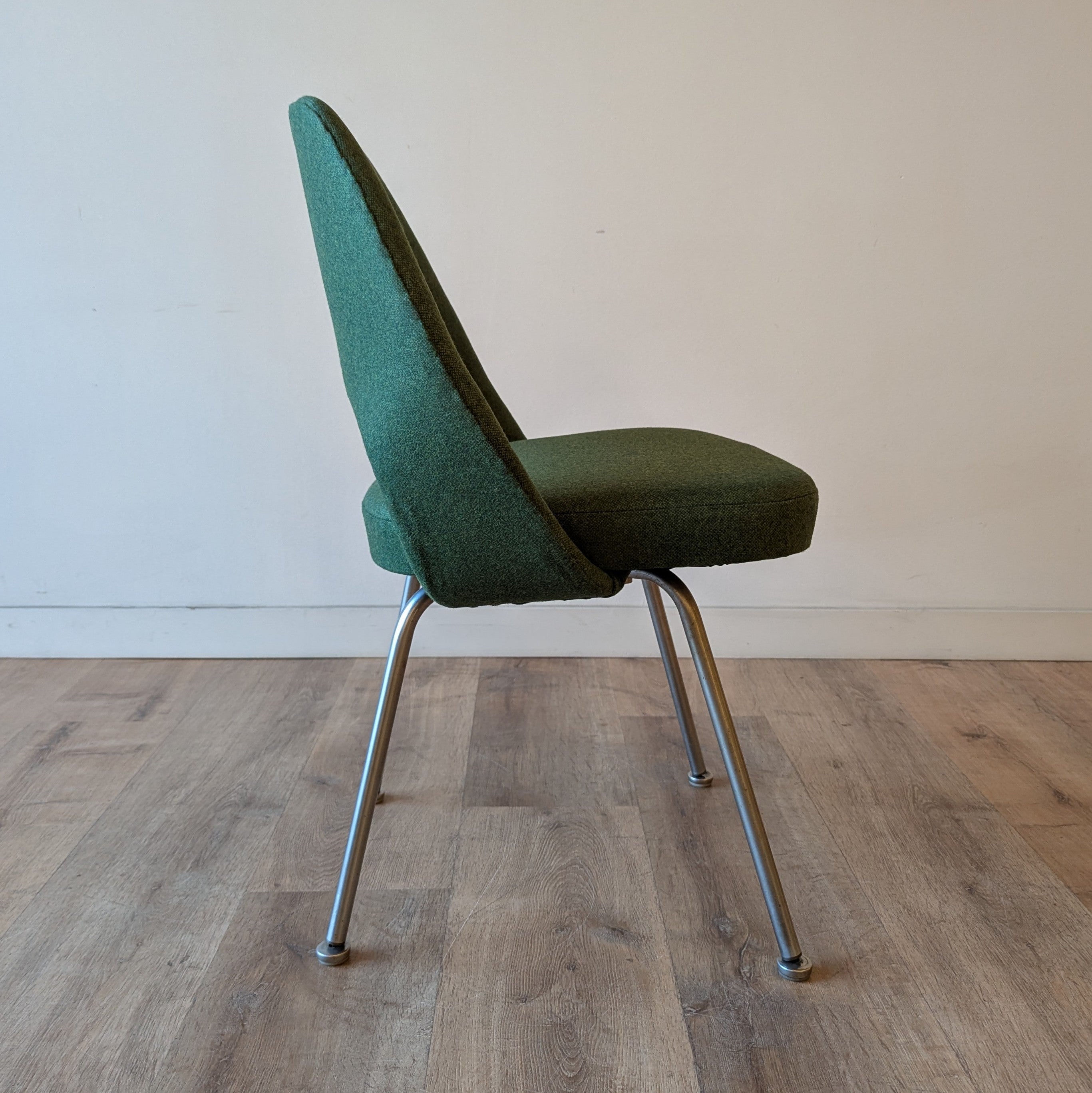 Eero Saarinen Executive Side Chair, set of 6