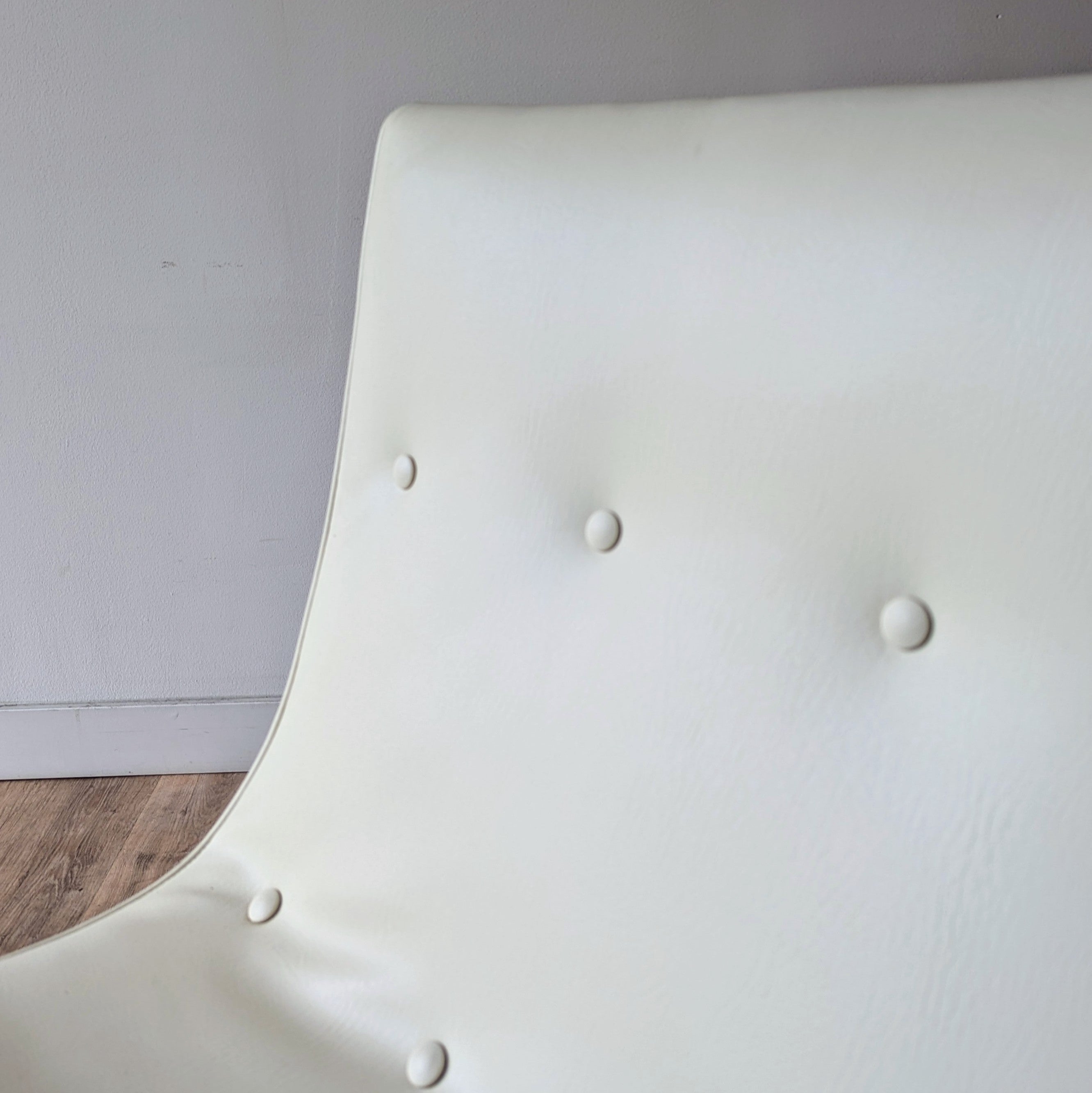 Milo Baughman 'Scoop' Chairs, a pair