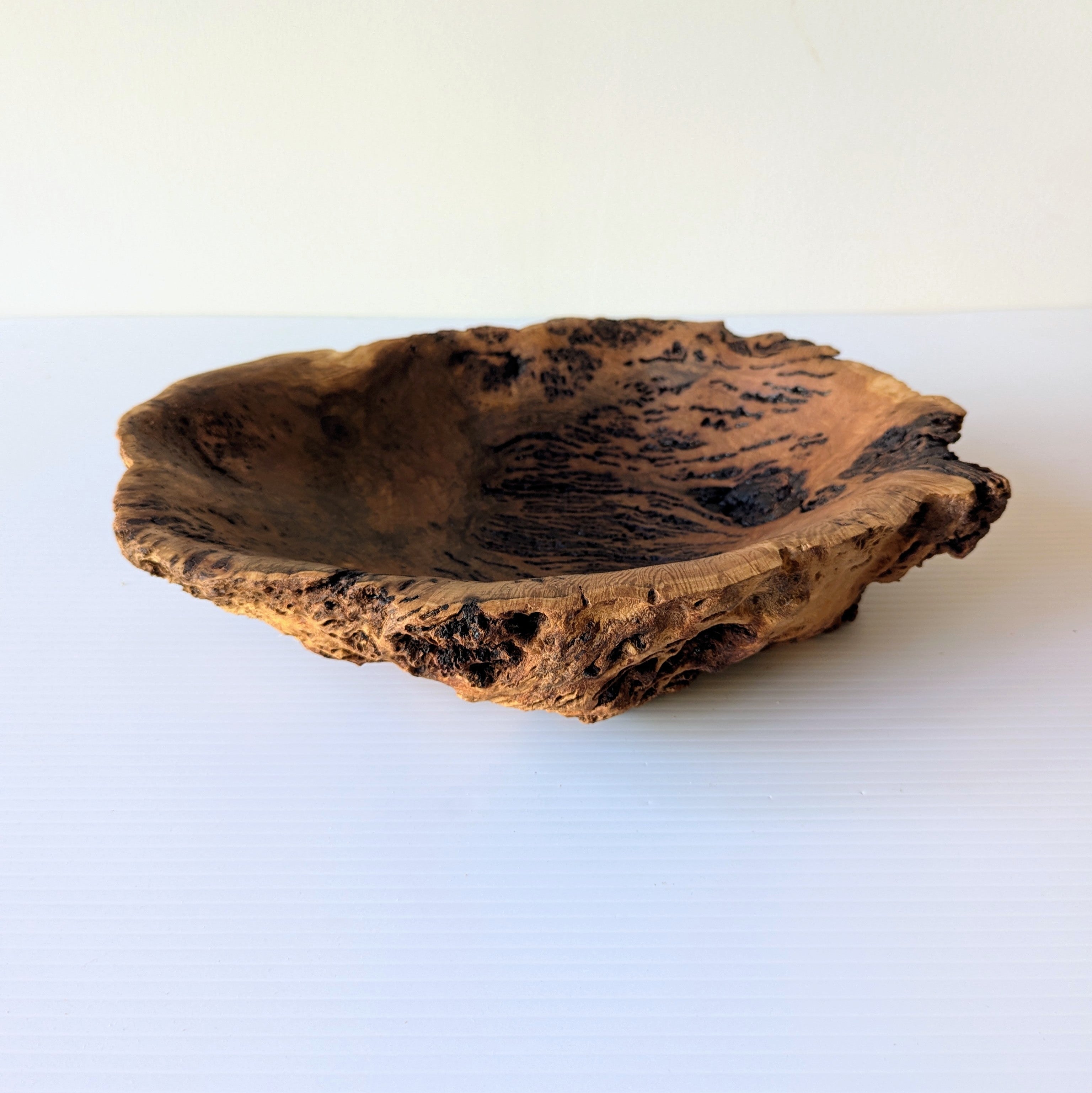 Mike O'Connor Gummy Brown Malle Bowl
