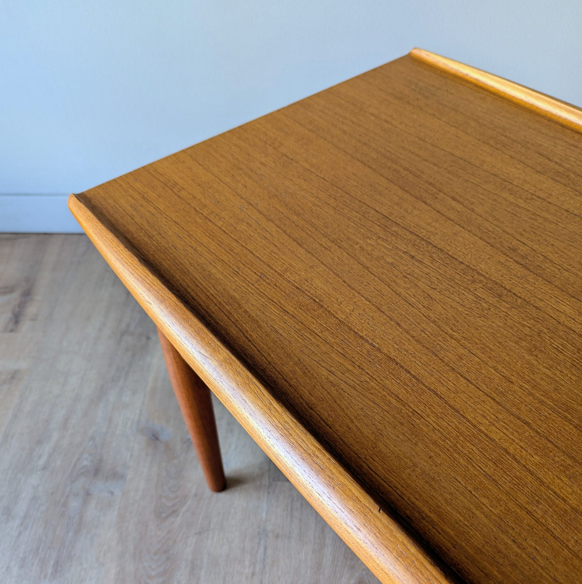 Grete Jalk Side Table