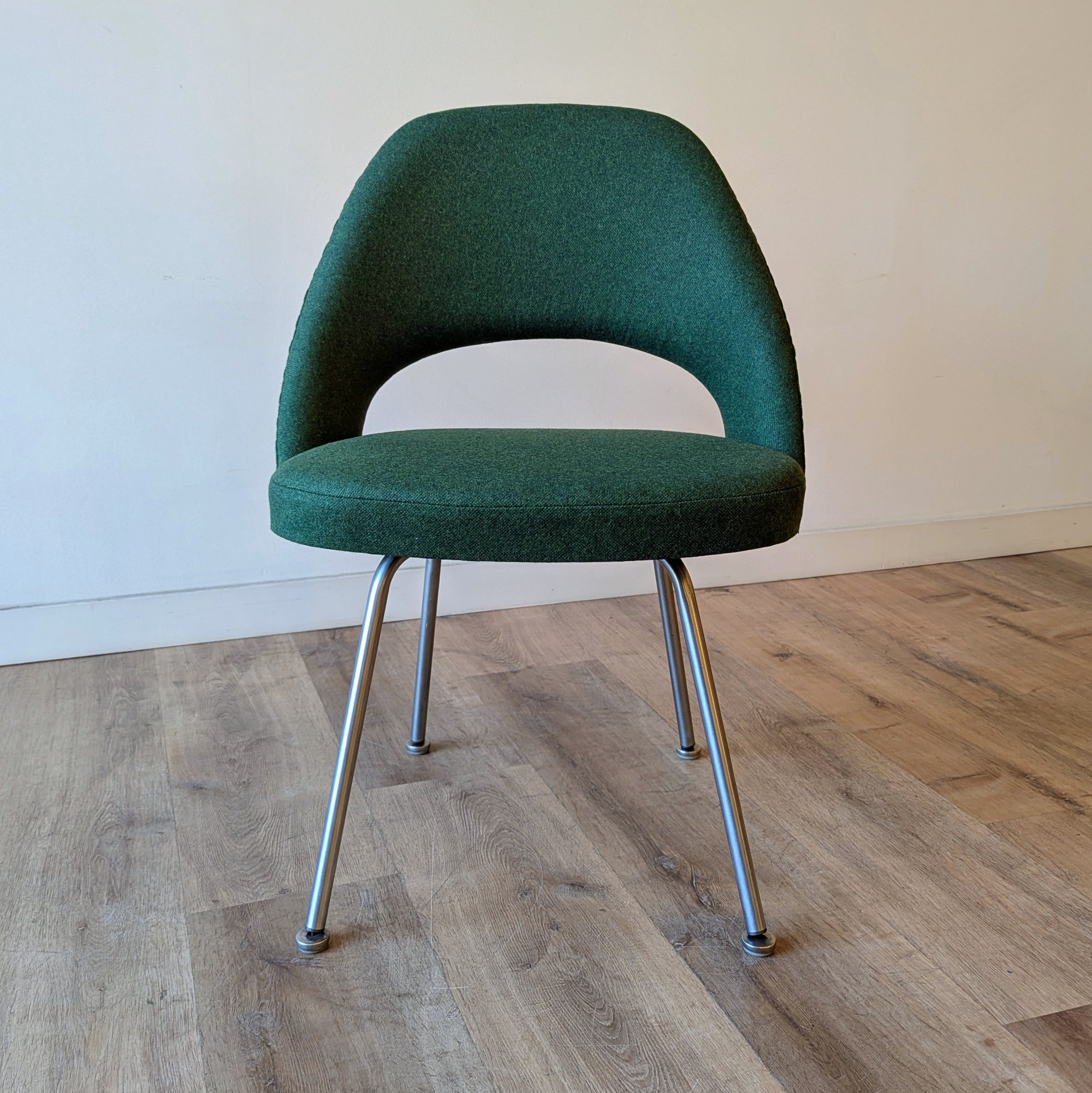 Eero Saarinen Executive Side Chair, set of 6