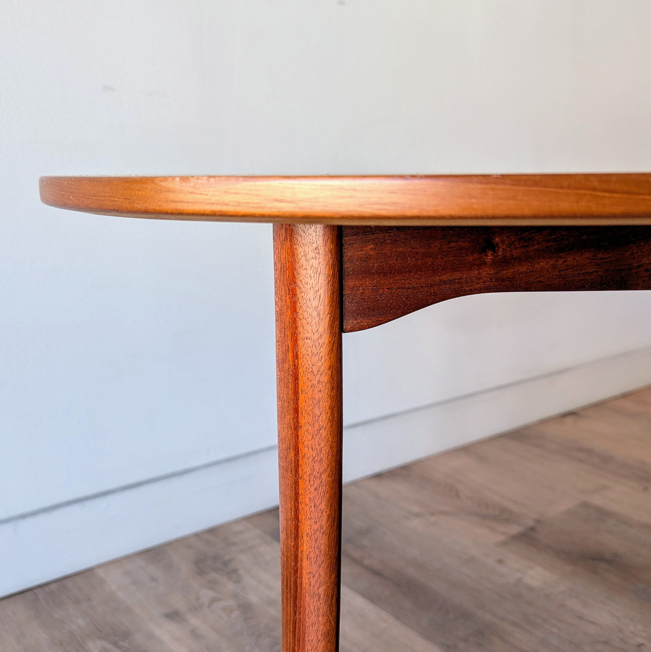 Carl Malmsten 'Ovalen' Side Tables, a pair