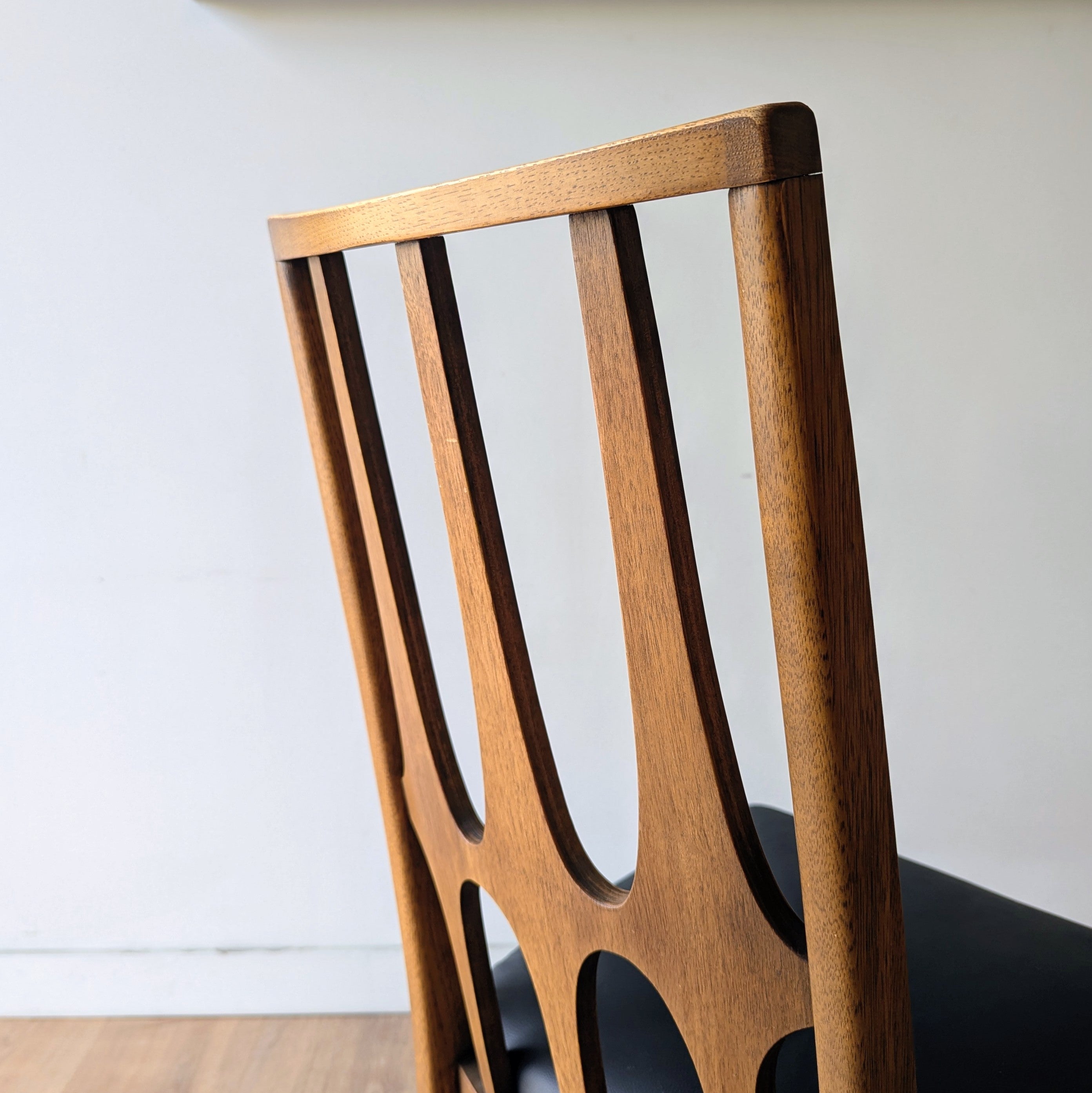 Broyhill 'Brasilia' Dining Chairs, set of 8