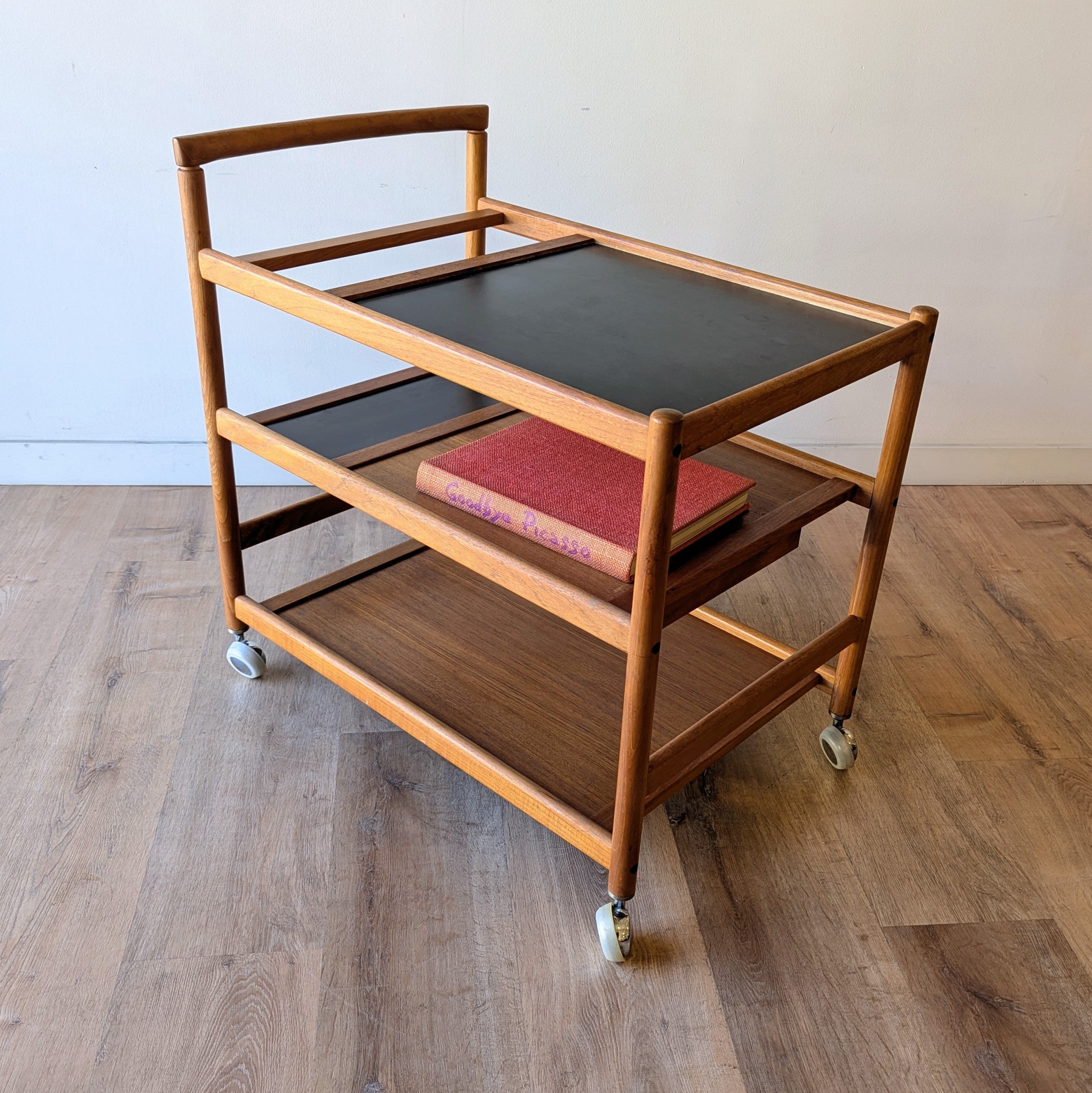 Dyrlund Bar Cart