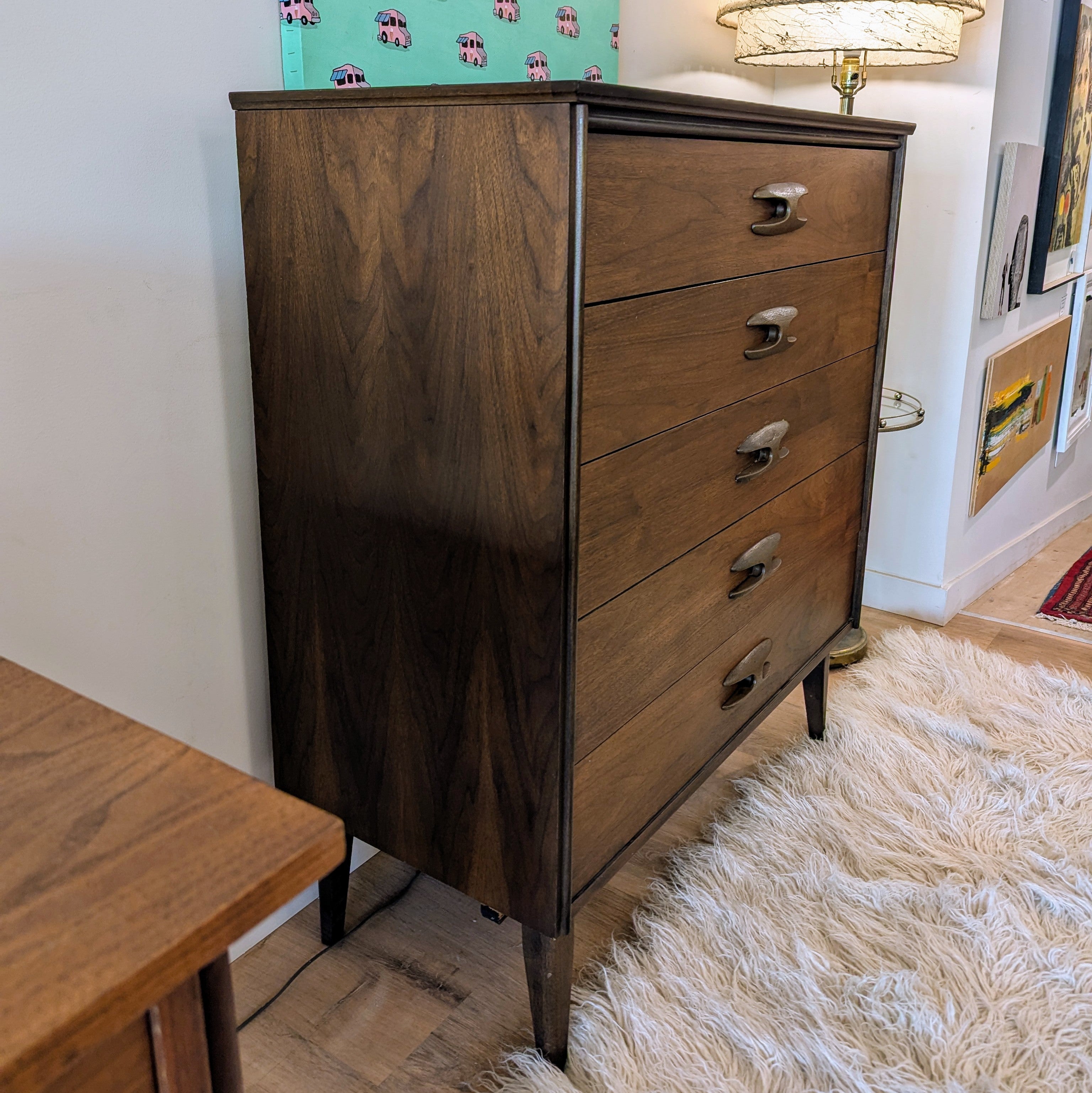 Basset 'Sculptique' Dresser