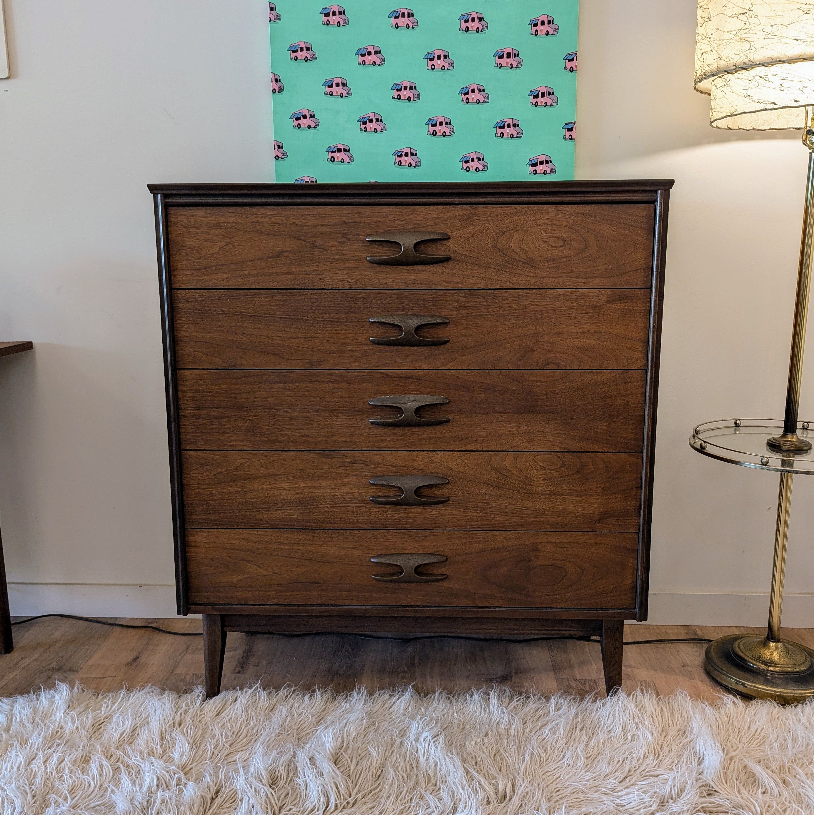 Basset 'Sculptique' Dresser
