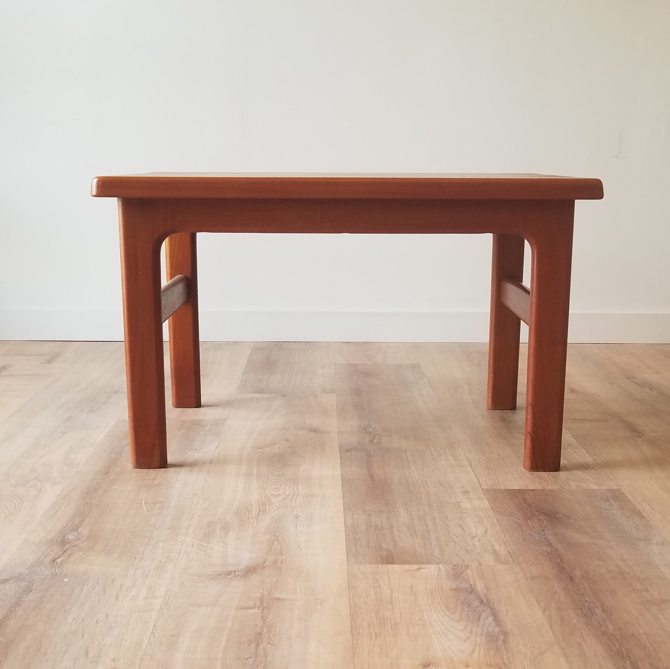 Neils Bach Coffee + Side Table - a set