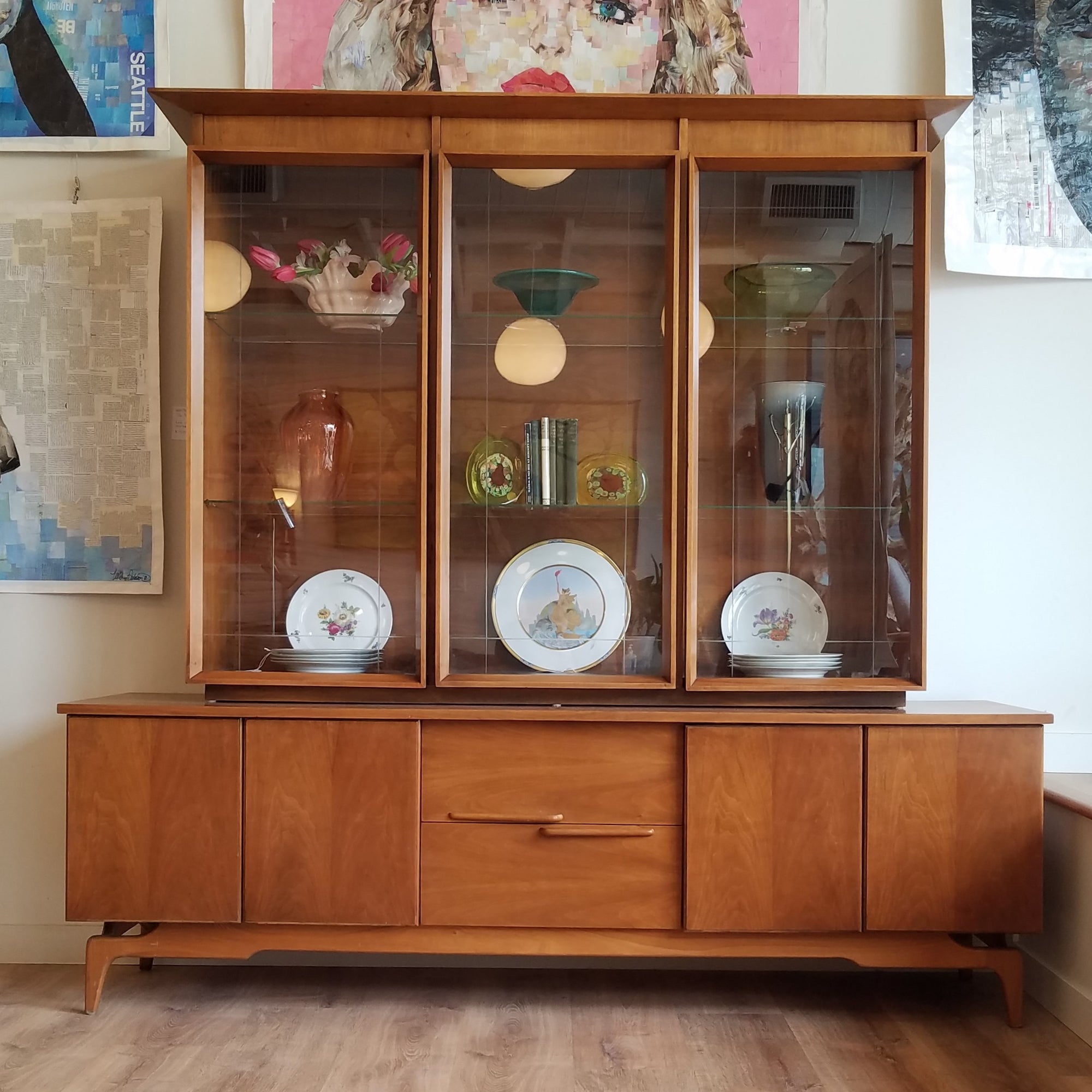Show Rack Mcm Design MCM Display Cabinet