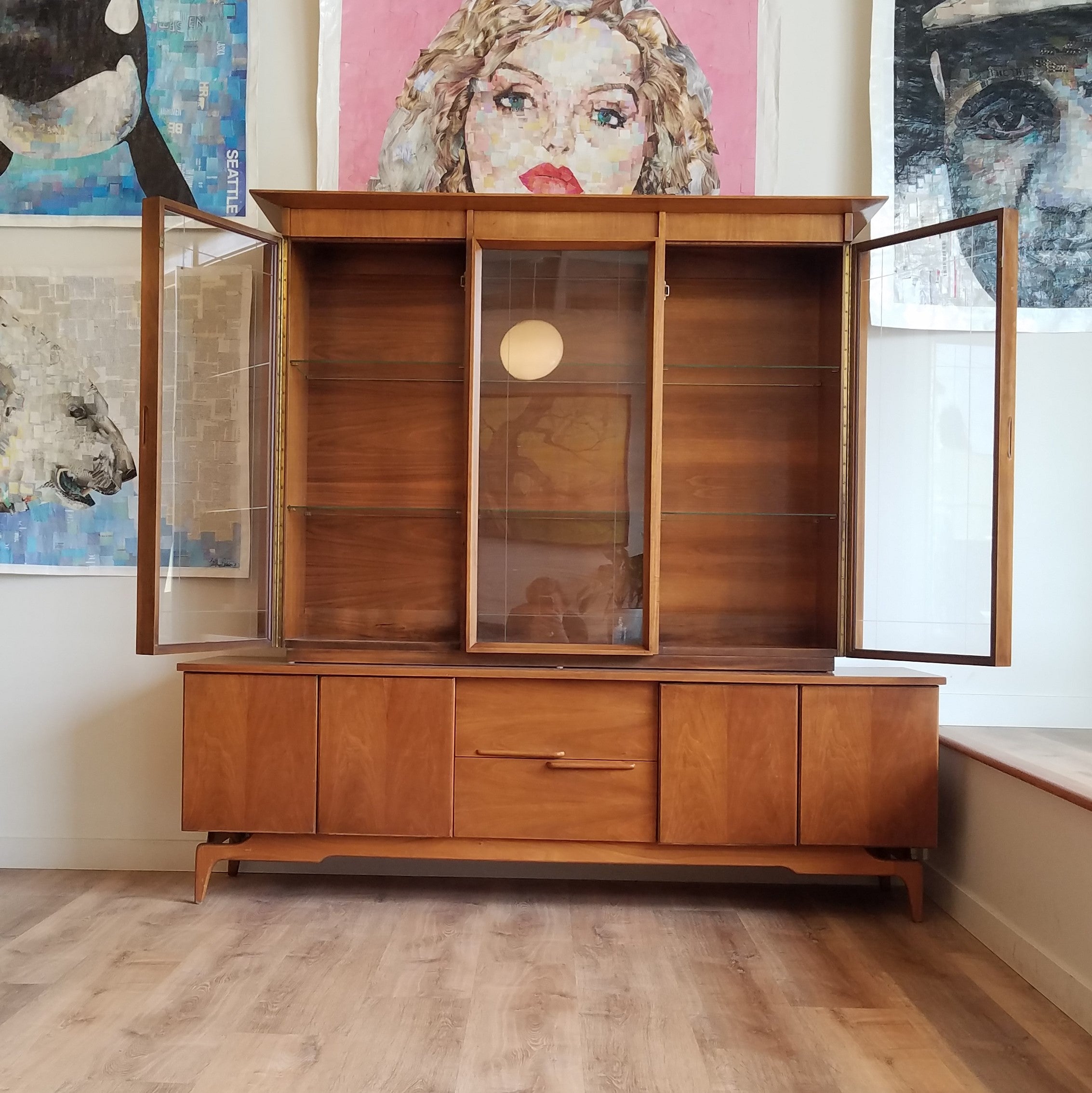 MCM Display Cabinet