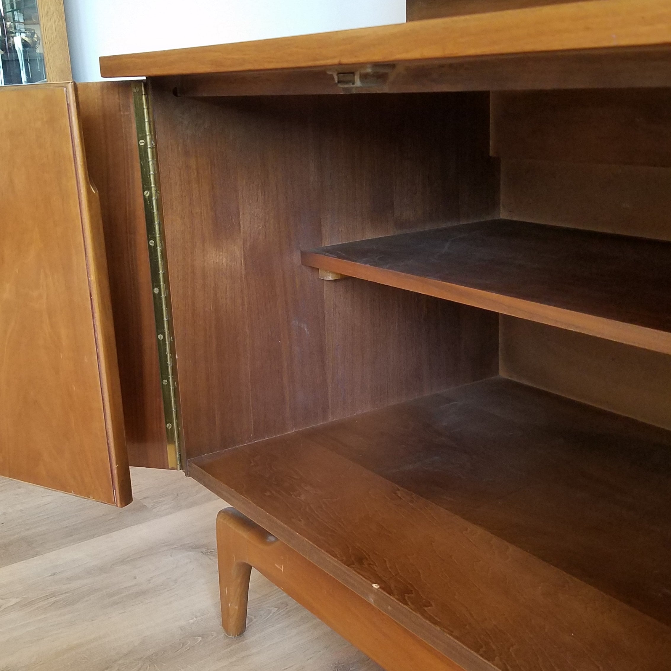 MCM Display Cabinet