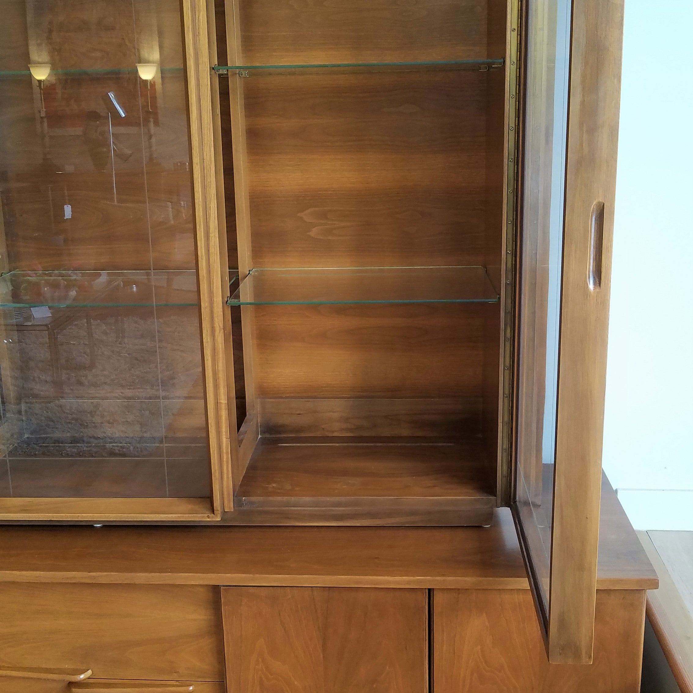 MCM Display Cabinet