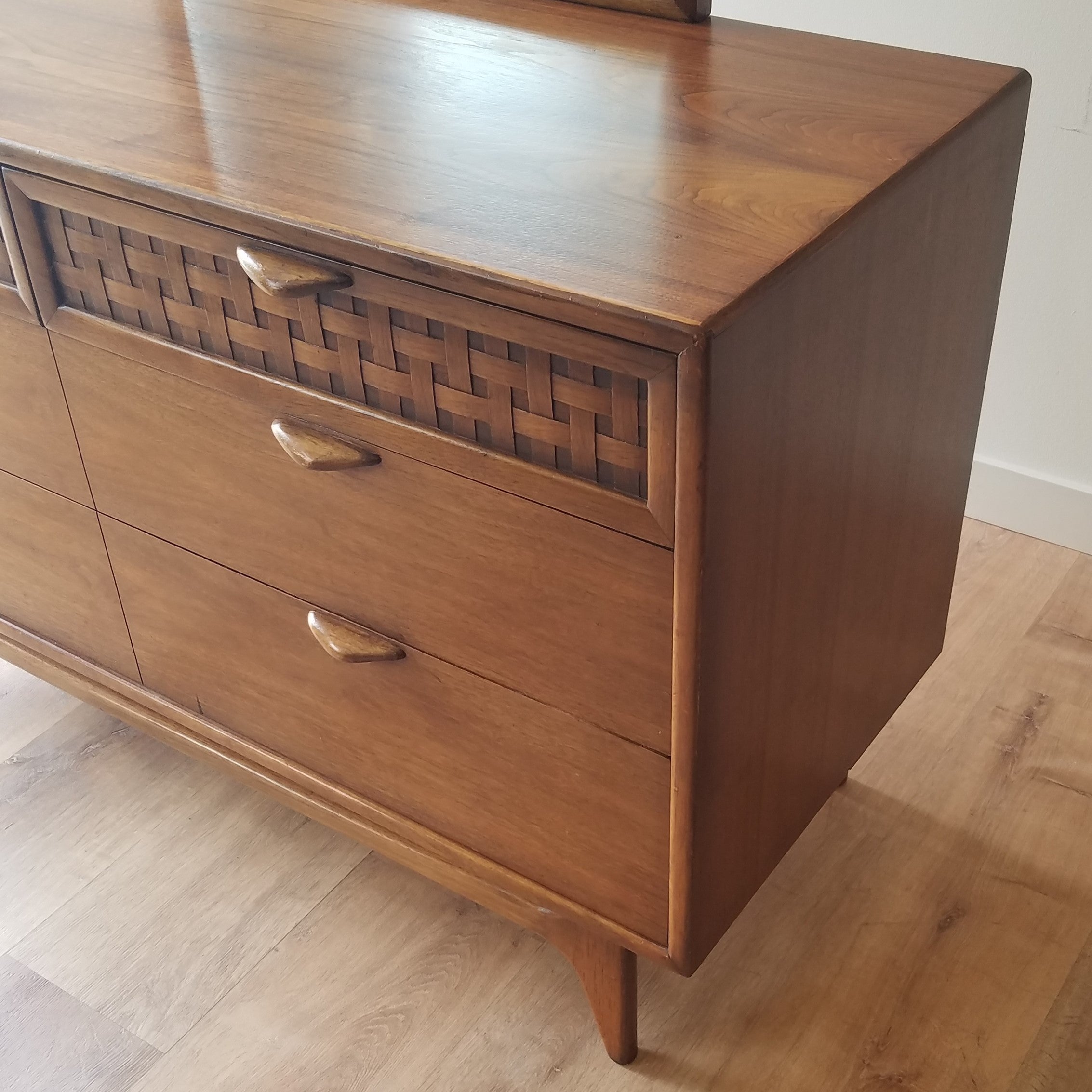 Lane Perception Four Drawer Dresser