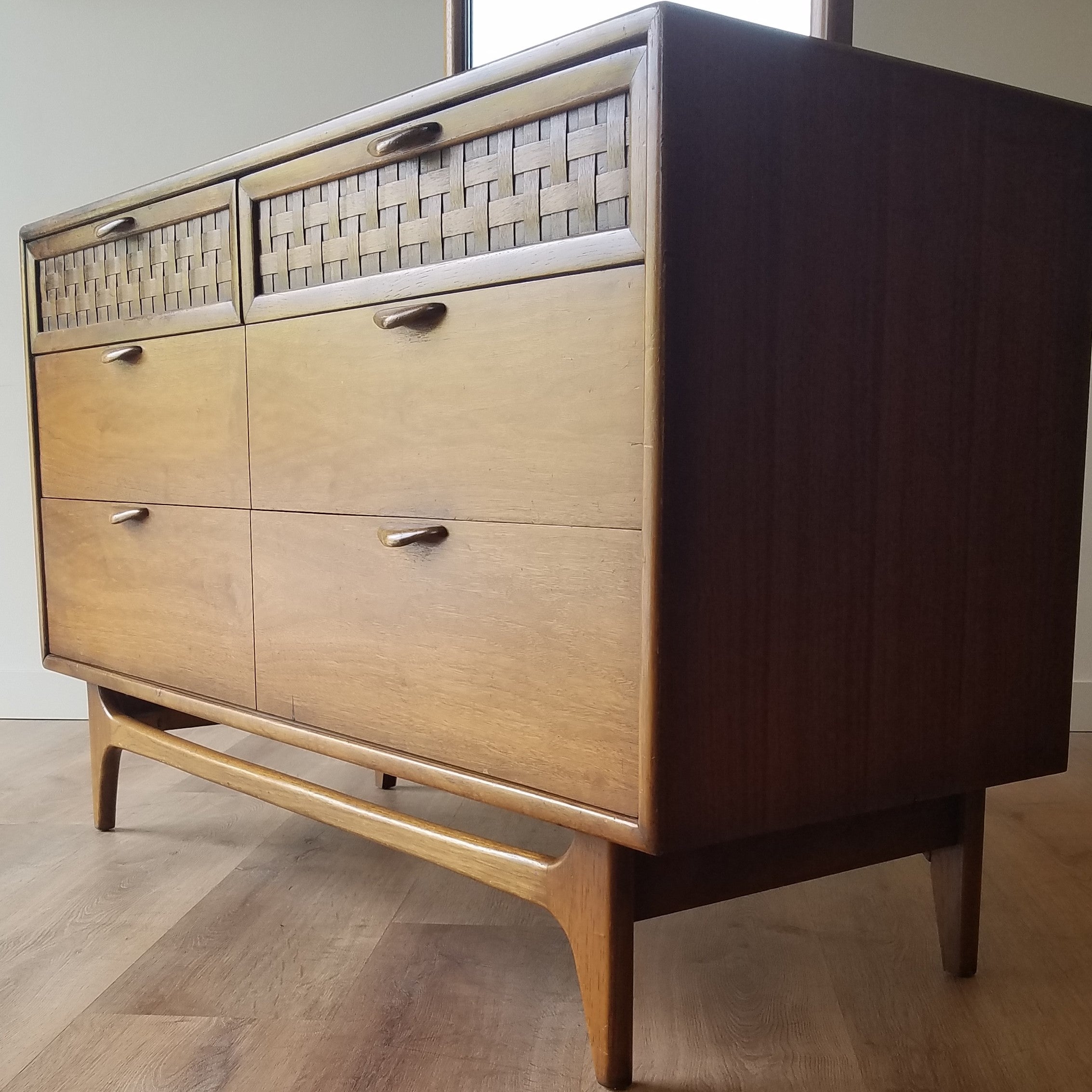 Lane Perception Four Drawer Dresser