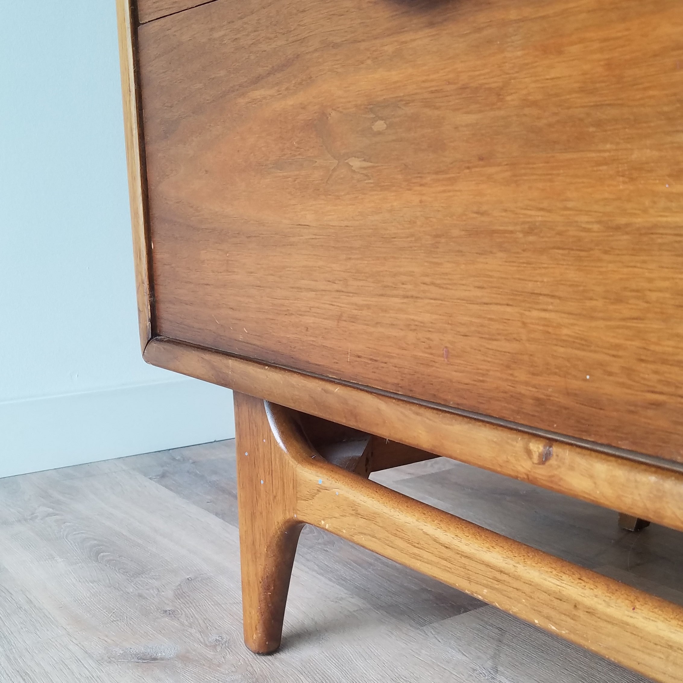 Lane Perception Four Drawer Dresser