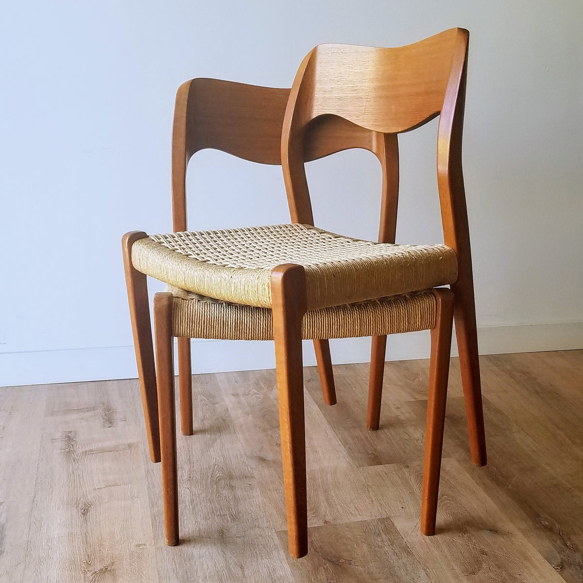 Niels moller outlet model 71