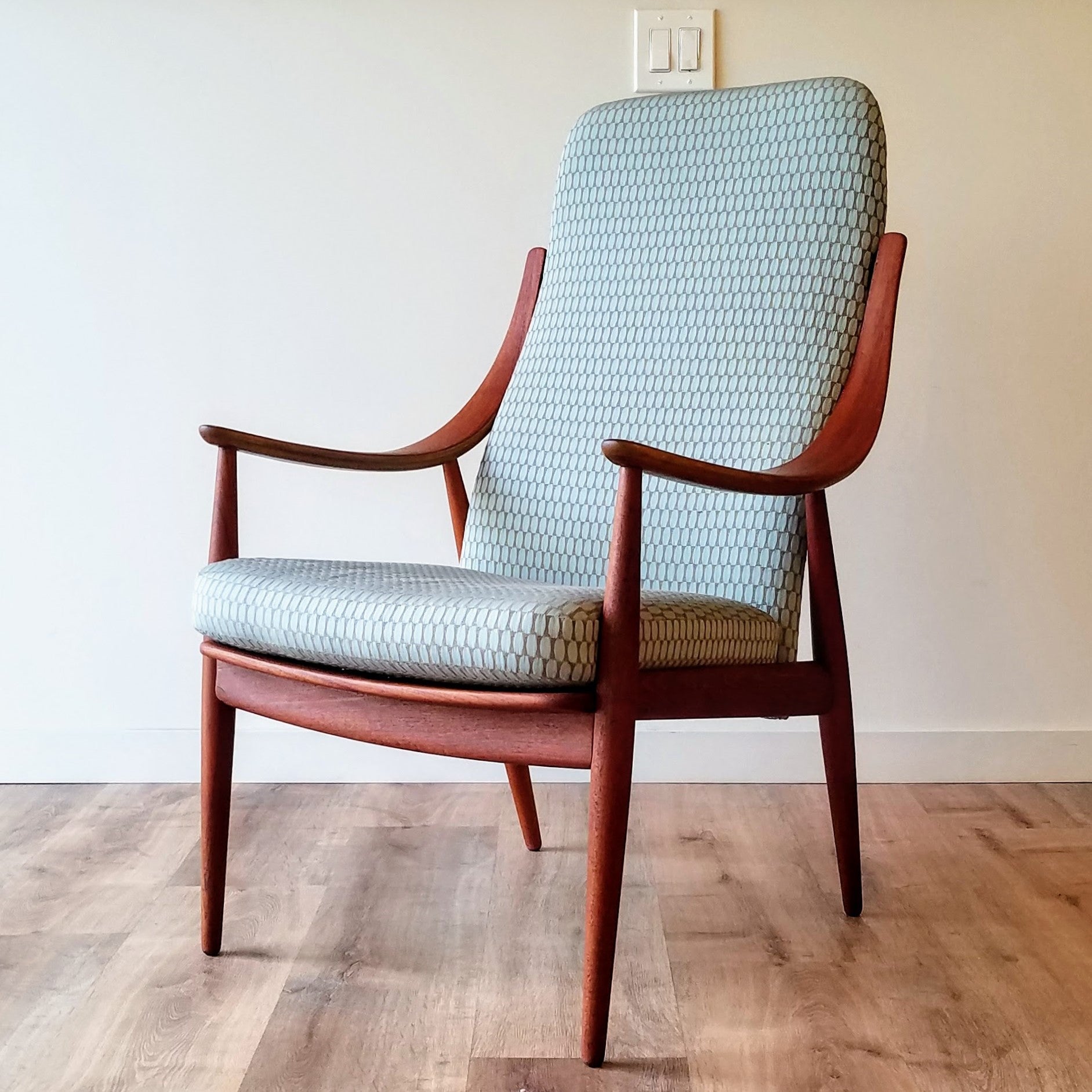 Front Quarter View of a Mid-Century Modern Lounge Chair designed by  Peter Hvidt & Orla Molgaard-Nielsen for France and Son. See this chair and other refinished vintage furniture at SPARKLEBARN in Seattle,WA.