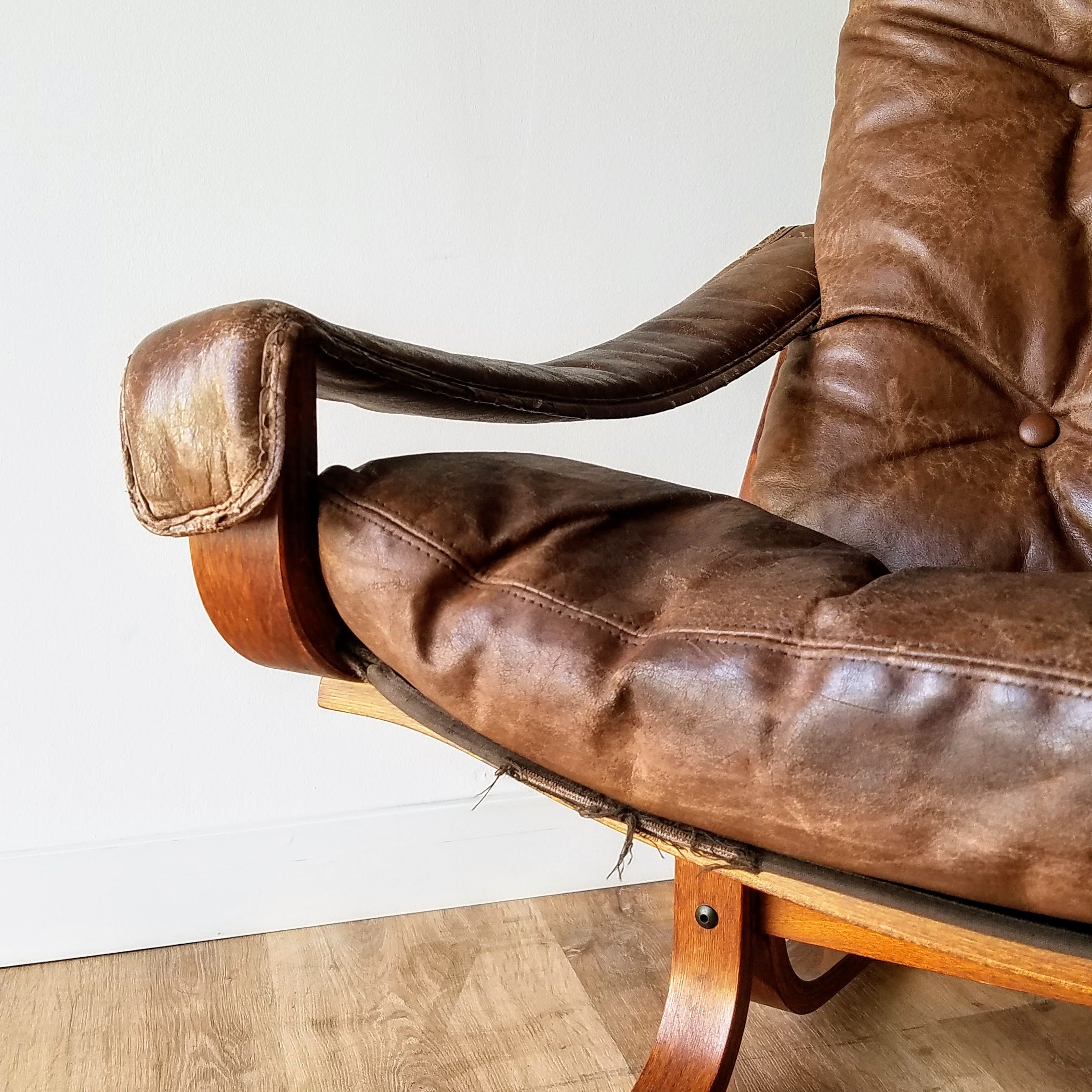 Ingmar Relling Leather 'Siesta' Chairs
