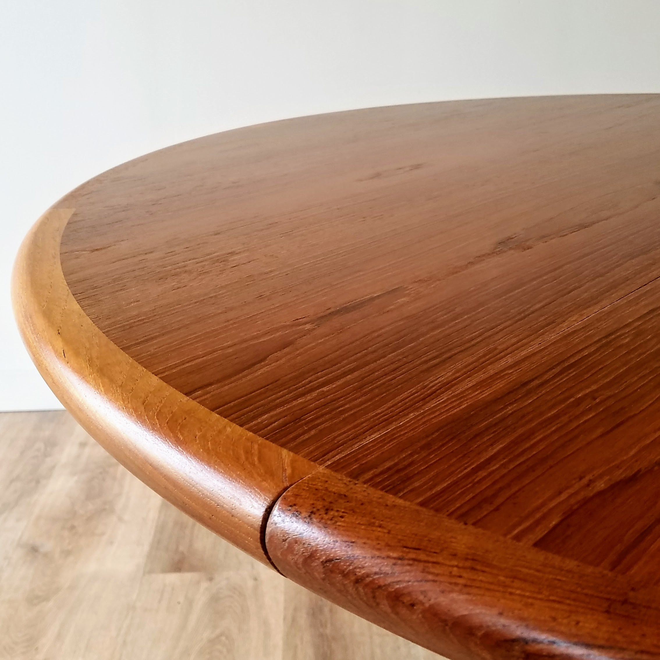 Skovby Round Extendable Teak Dining Table