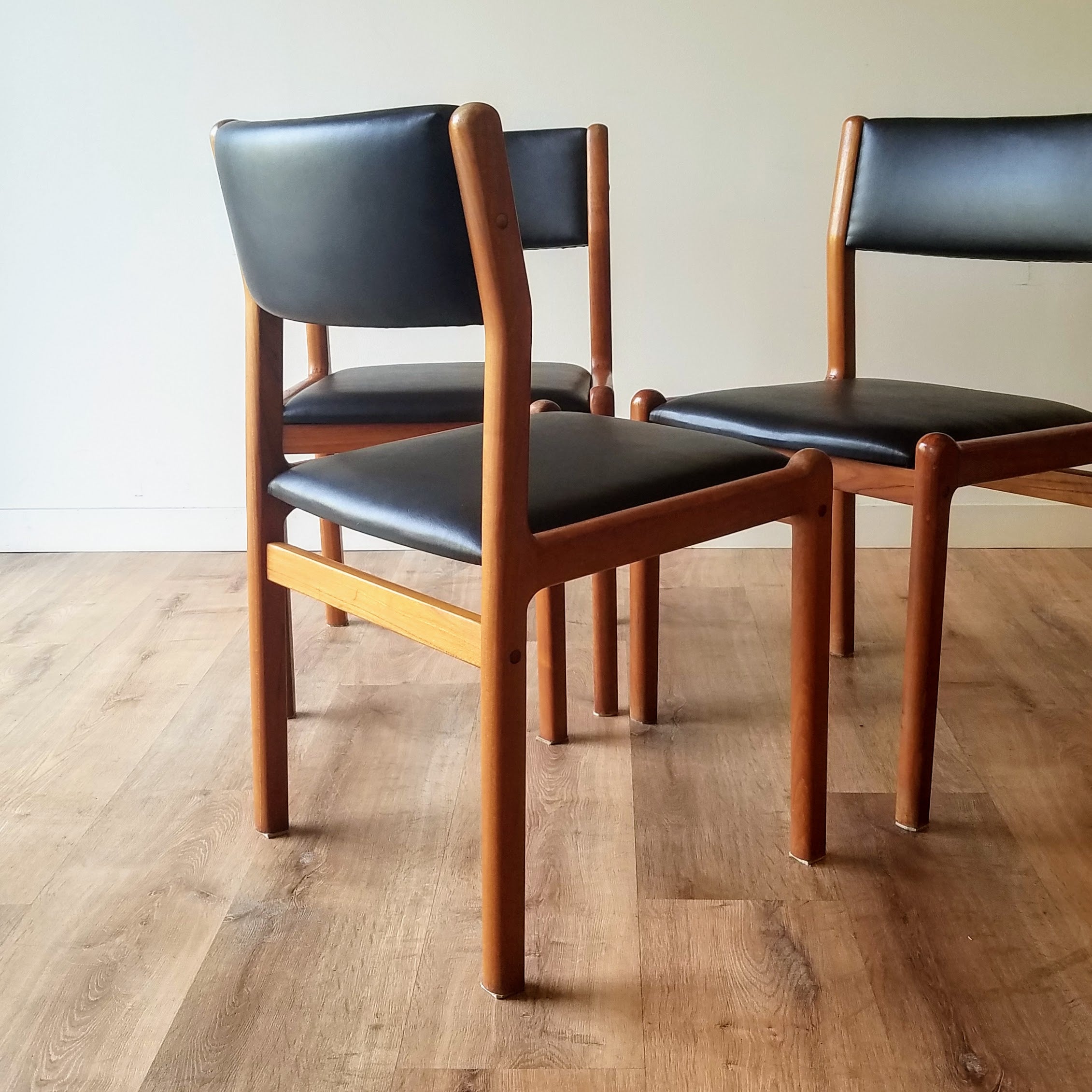 Niels Møller Dining Chairs