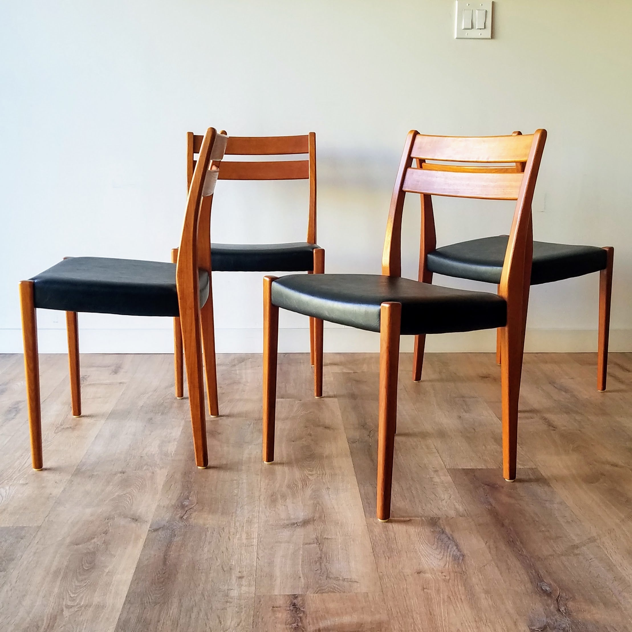 Svegards Markaryd Dining Chairs