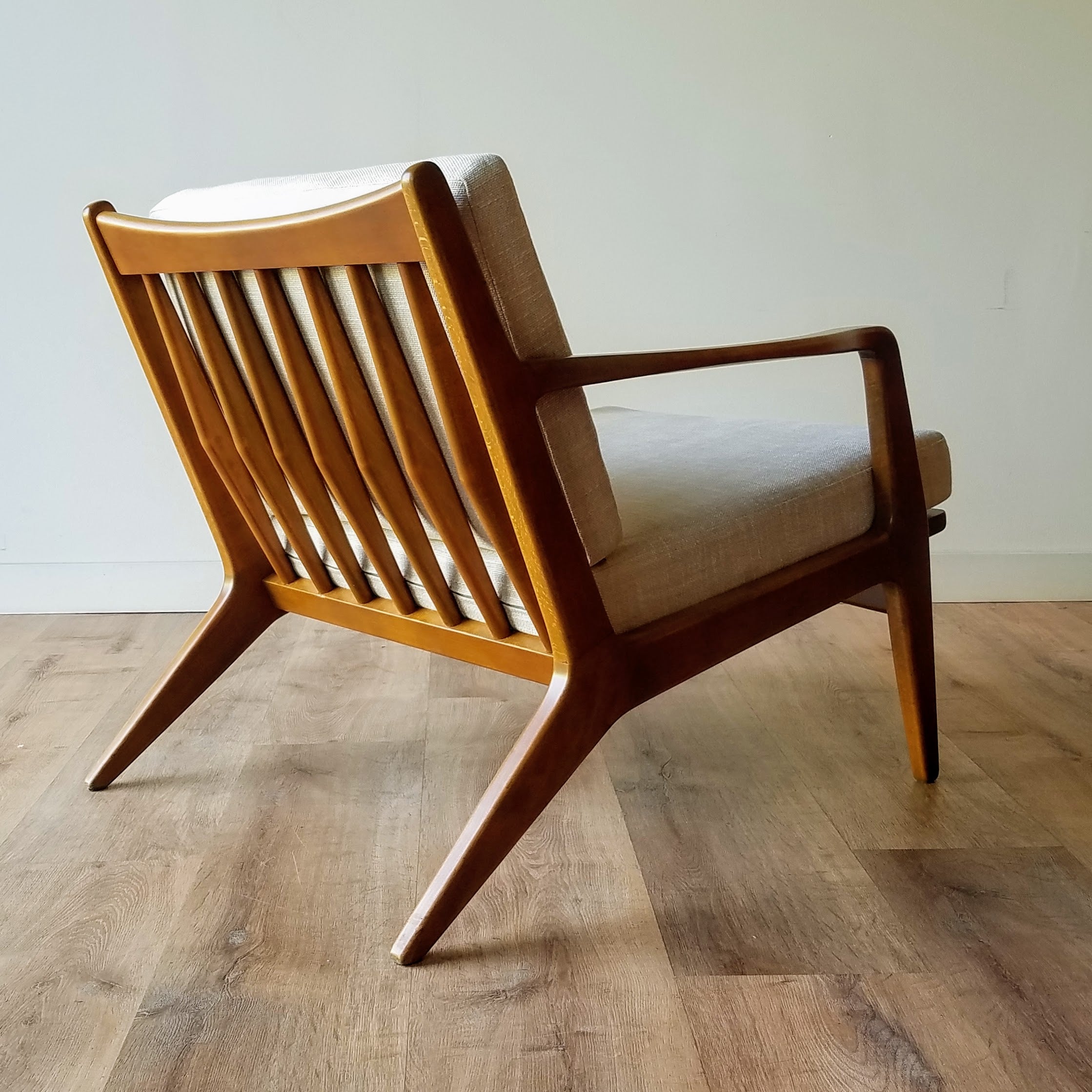 Lawrence Peaboy Lounge Chair