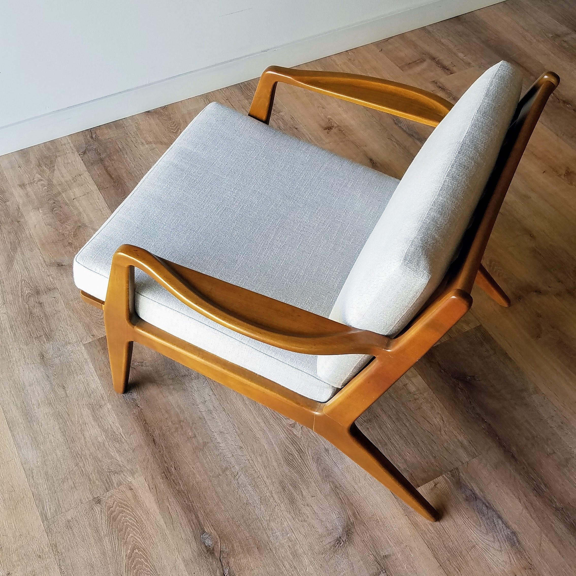 Lawrence Peaboy Lounge Chair