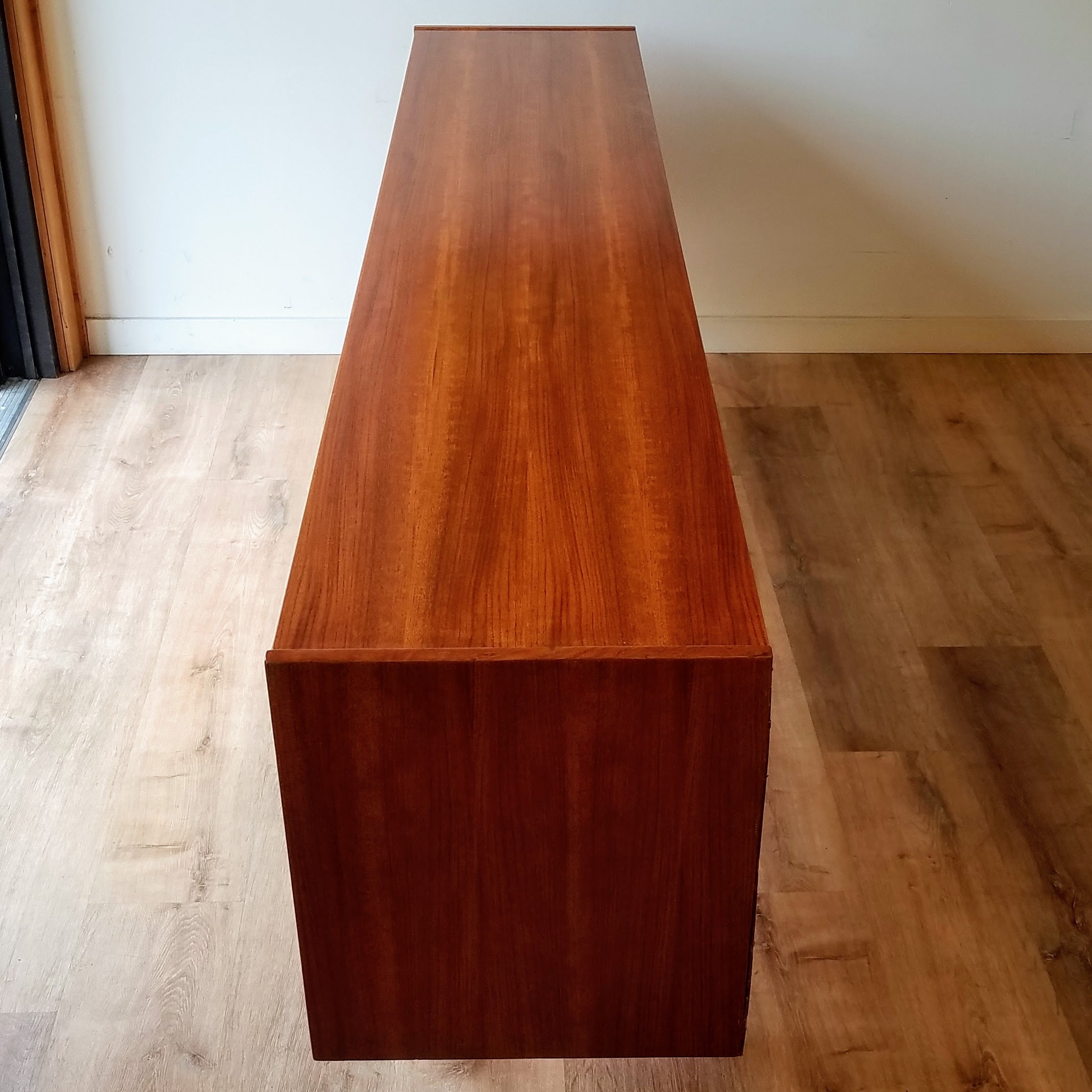 Nils Jonsson Credenza