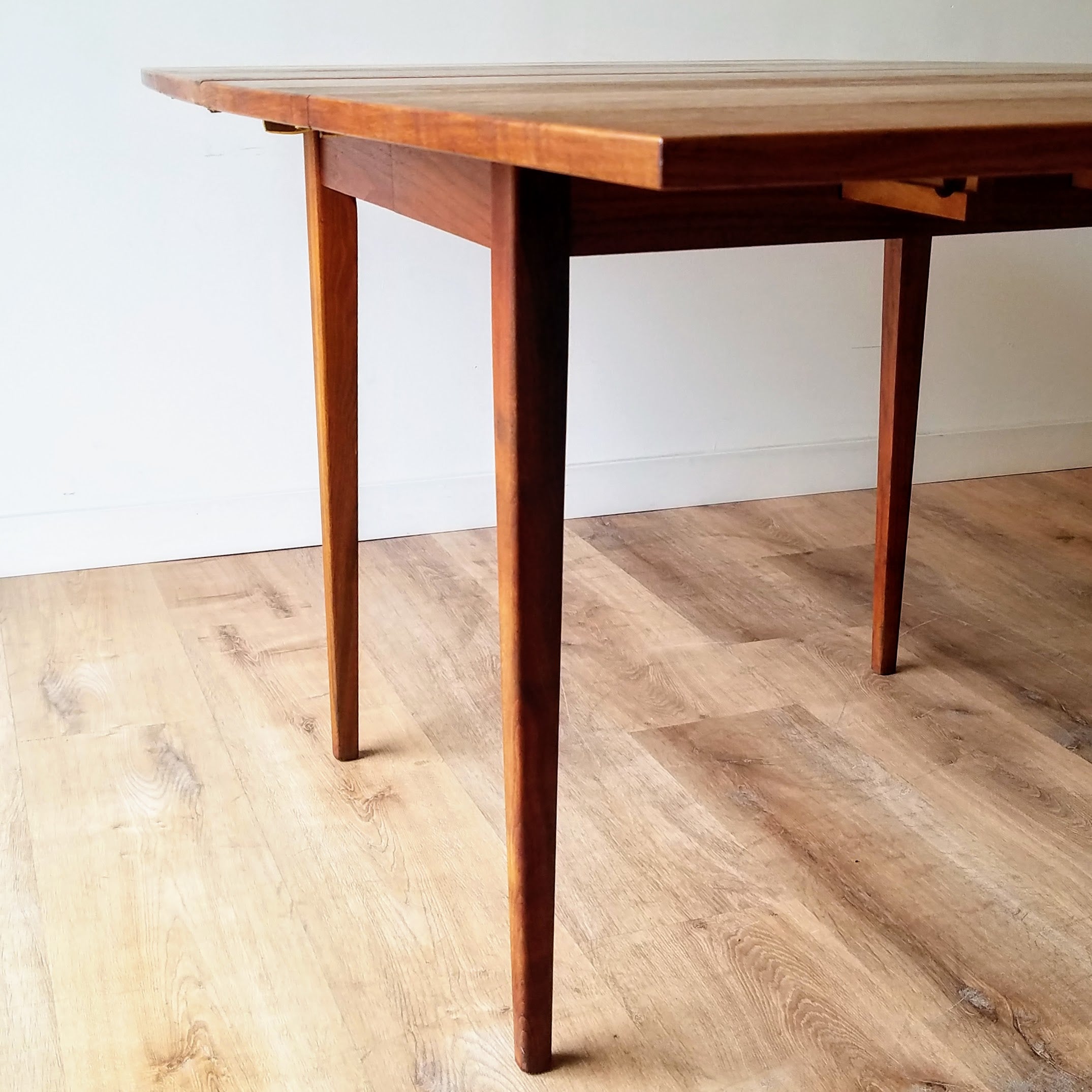 Jack Cartwright Dining Table