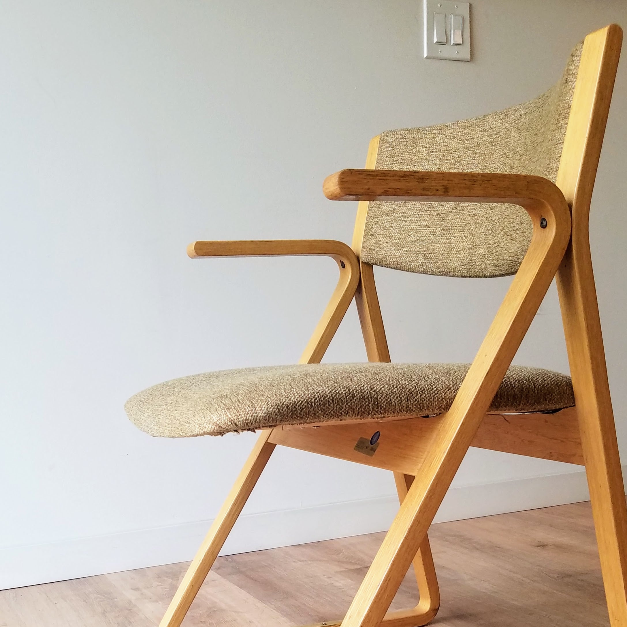 Robert DeFuccio 'Triangle' Chair