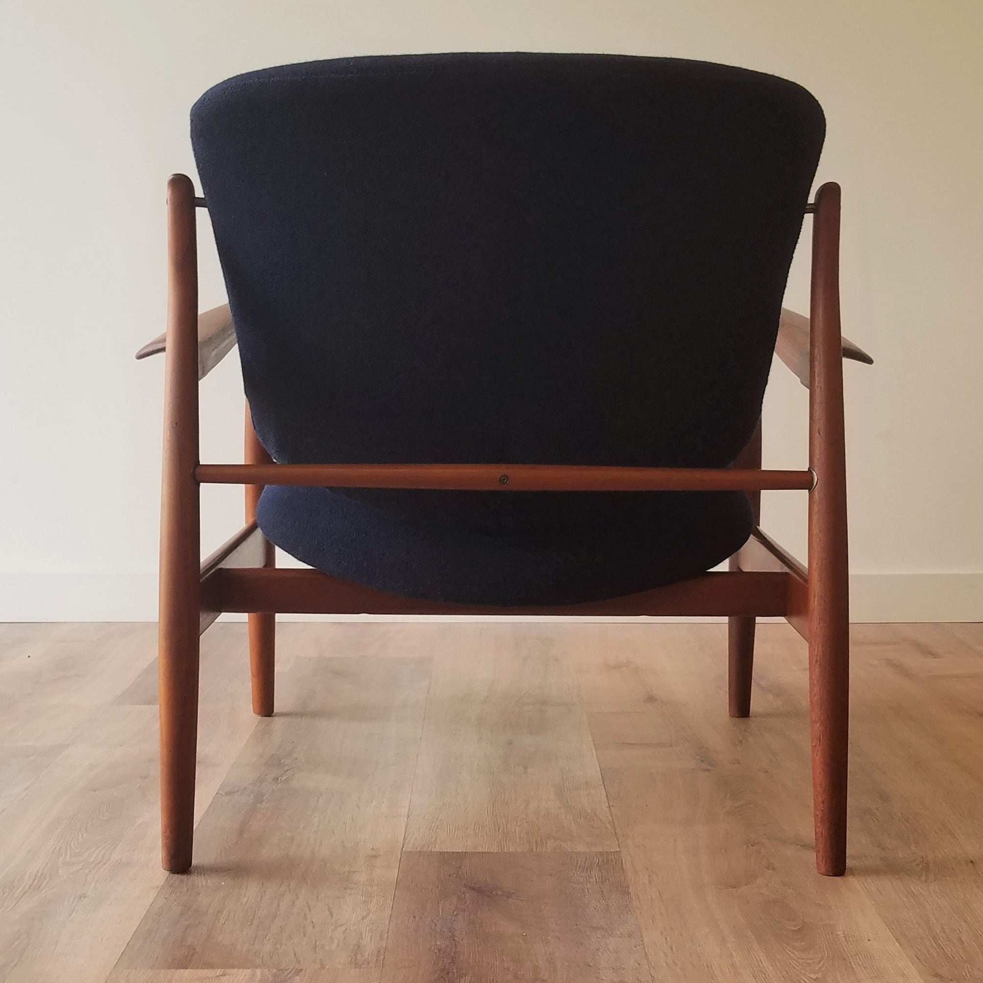 Finn Juhl Lounge Chair (Fd-136)