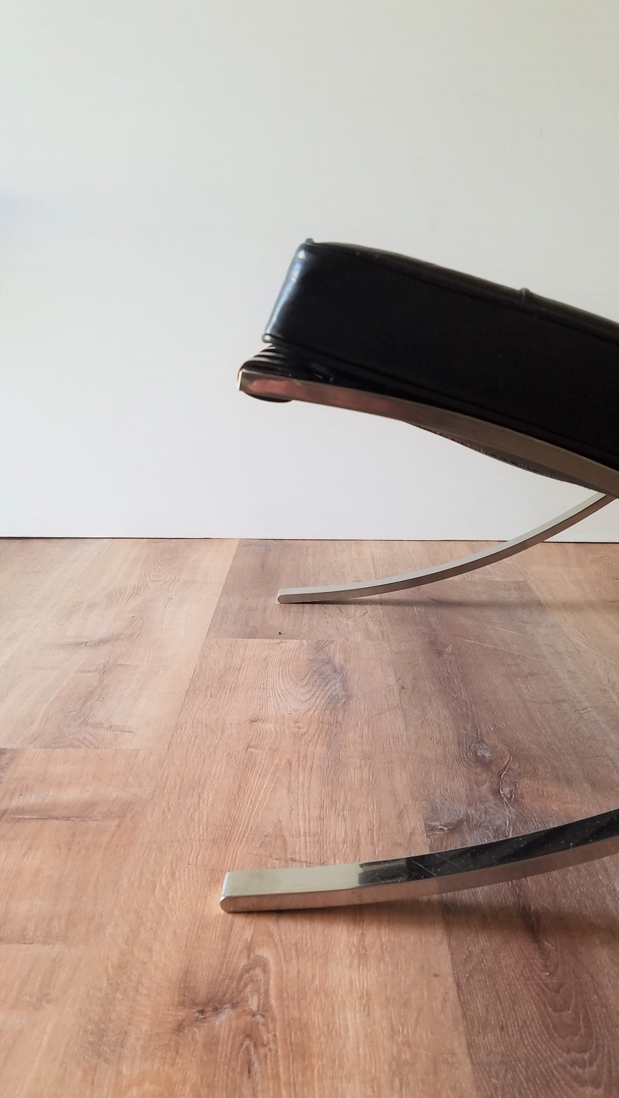 Ludwig Mies van der Rhoe Barcelona Chair