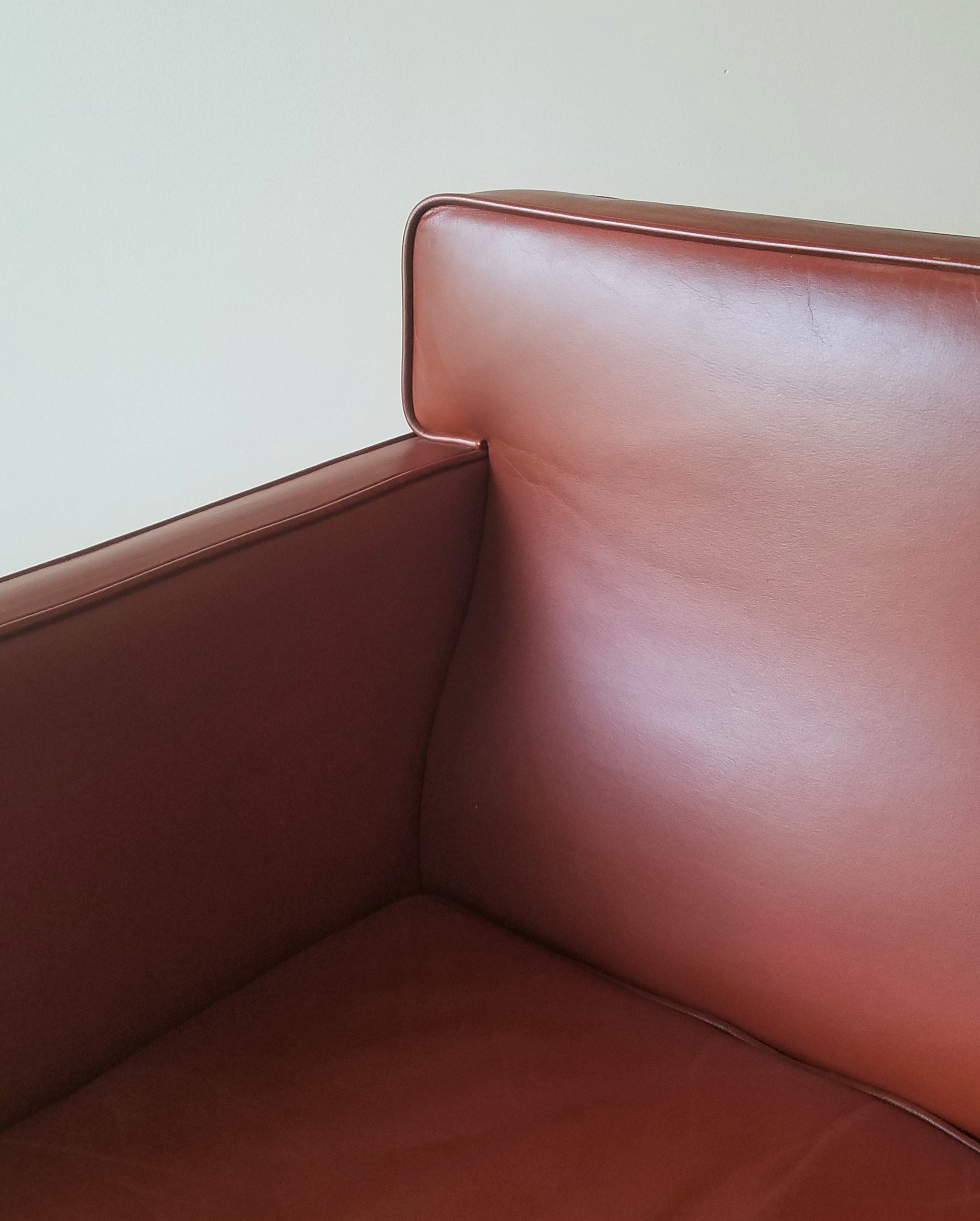 Ludwig Mies van der Rhoe Krefled Club Chair