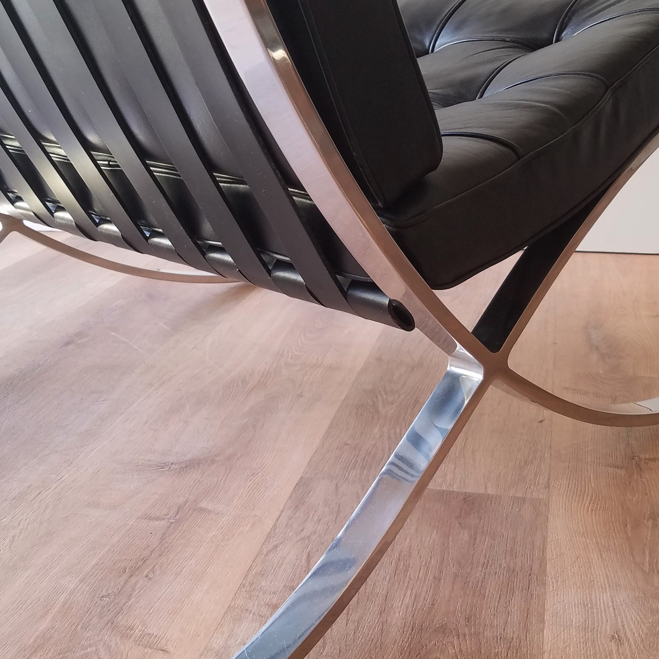 Ludwig Mies van der Rhoe Barcelona Chair