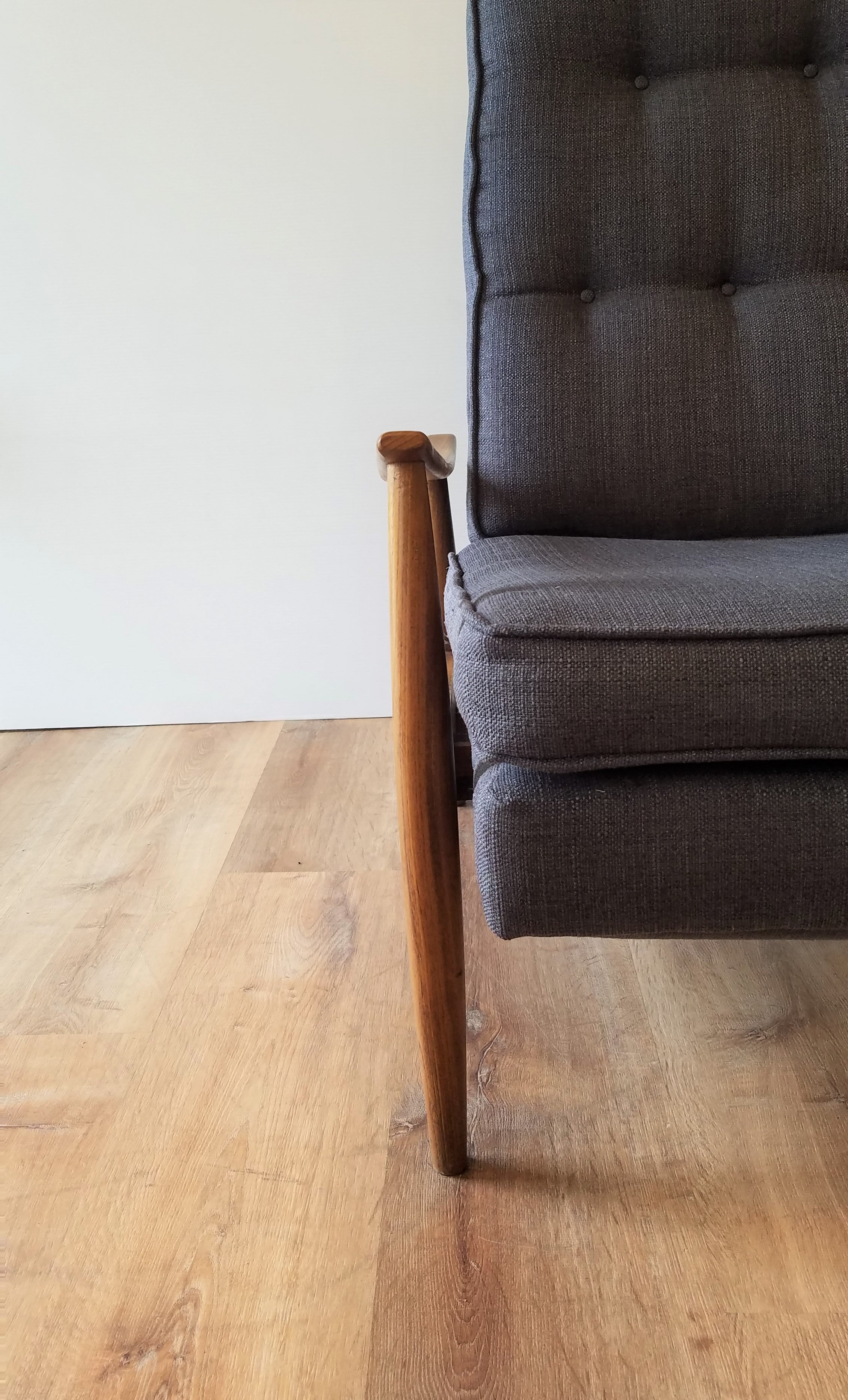 Milo Baughman Recliner