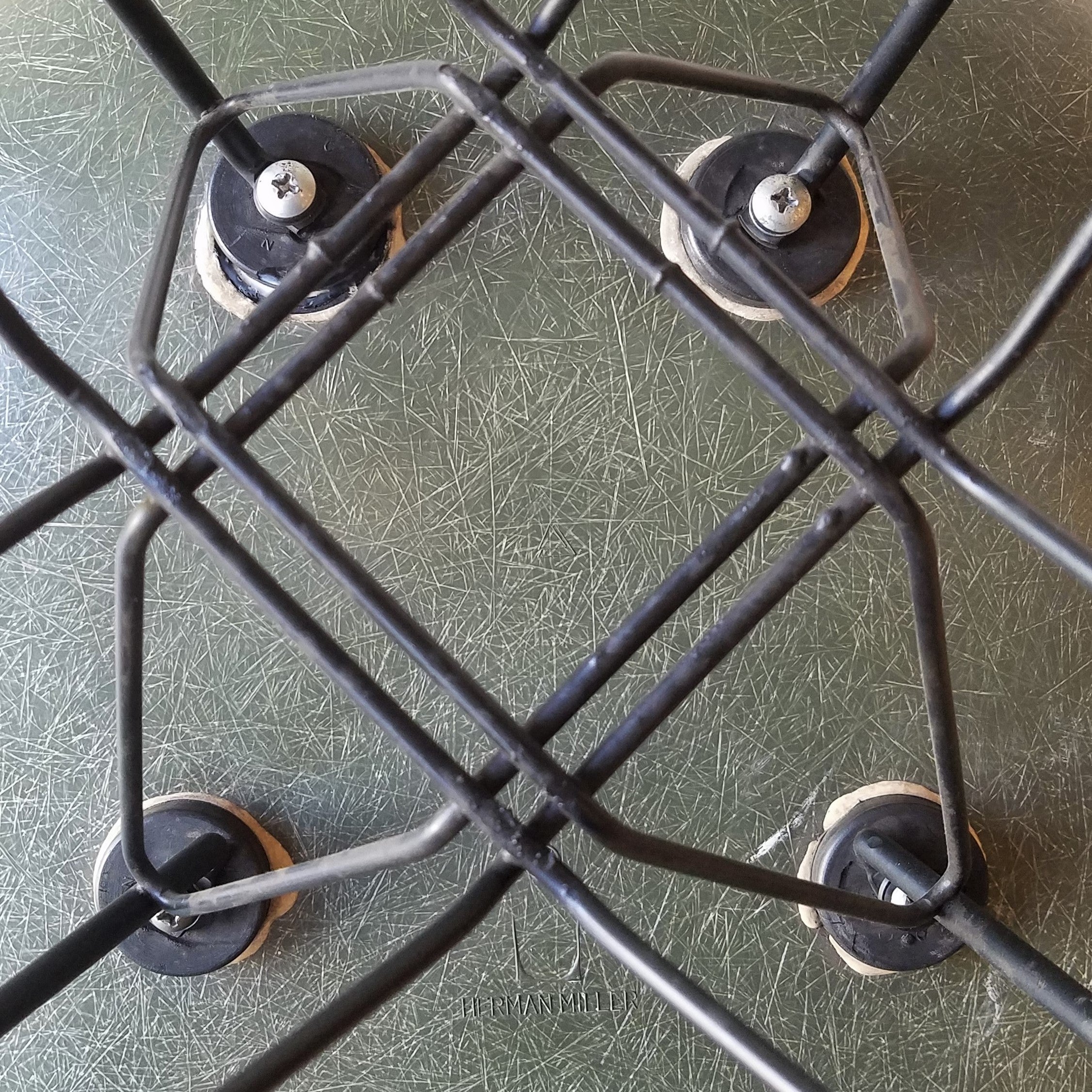 Eames Olive Green DAR Eiffel Chair