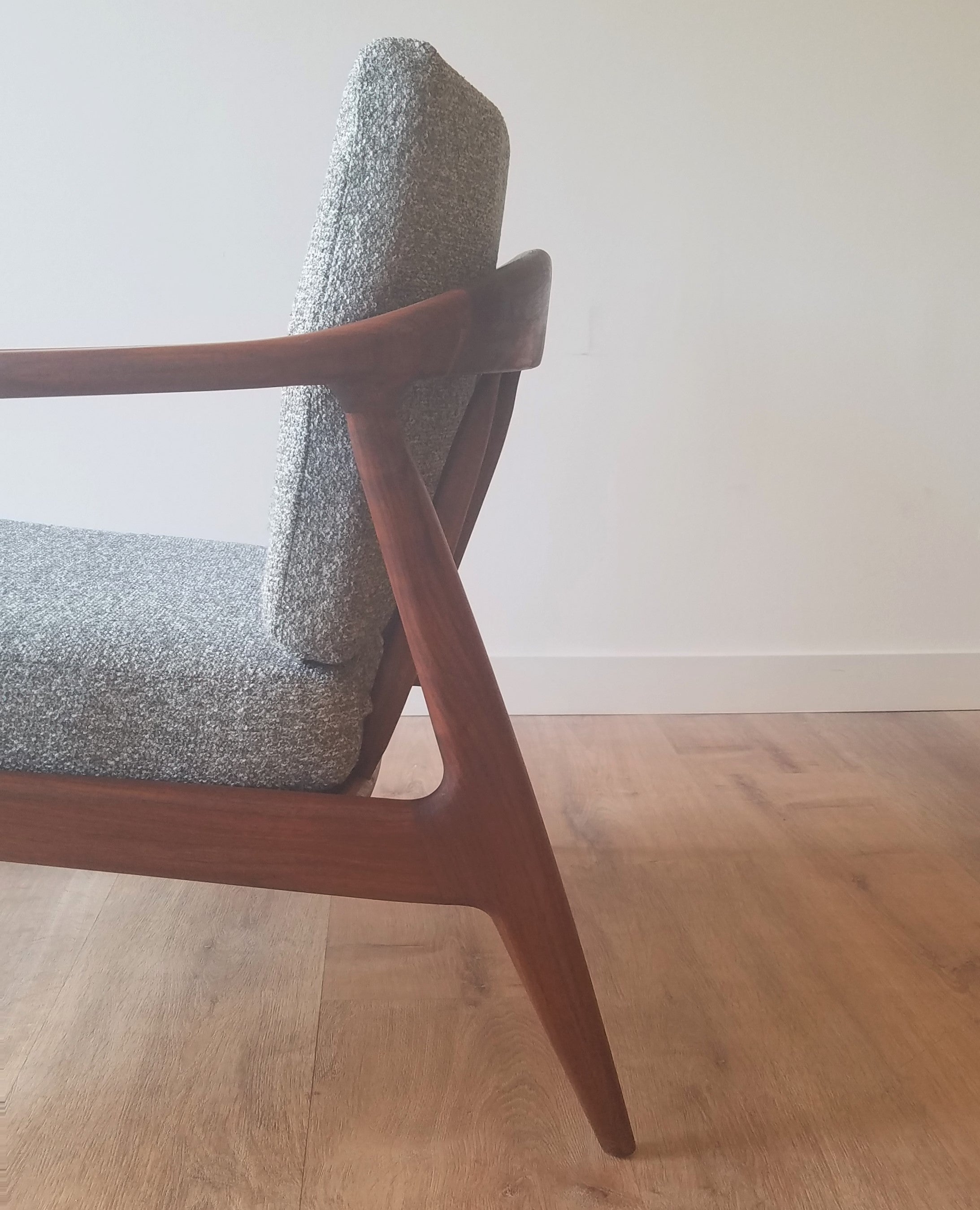 Folke Ohlsson Armchair (72-C)