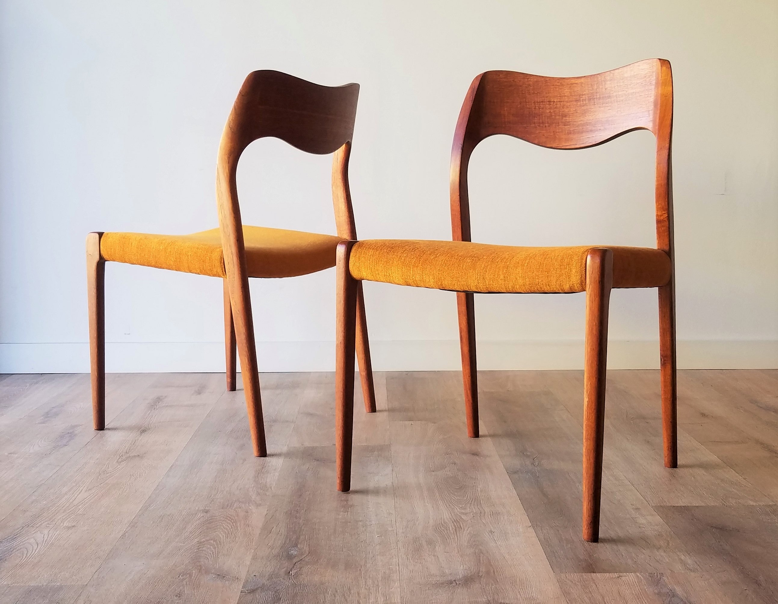 Niels Moller Model 71 - set of 6