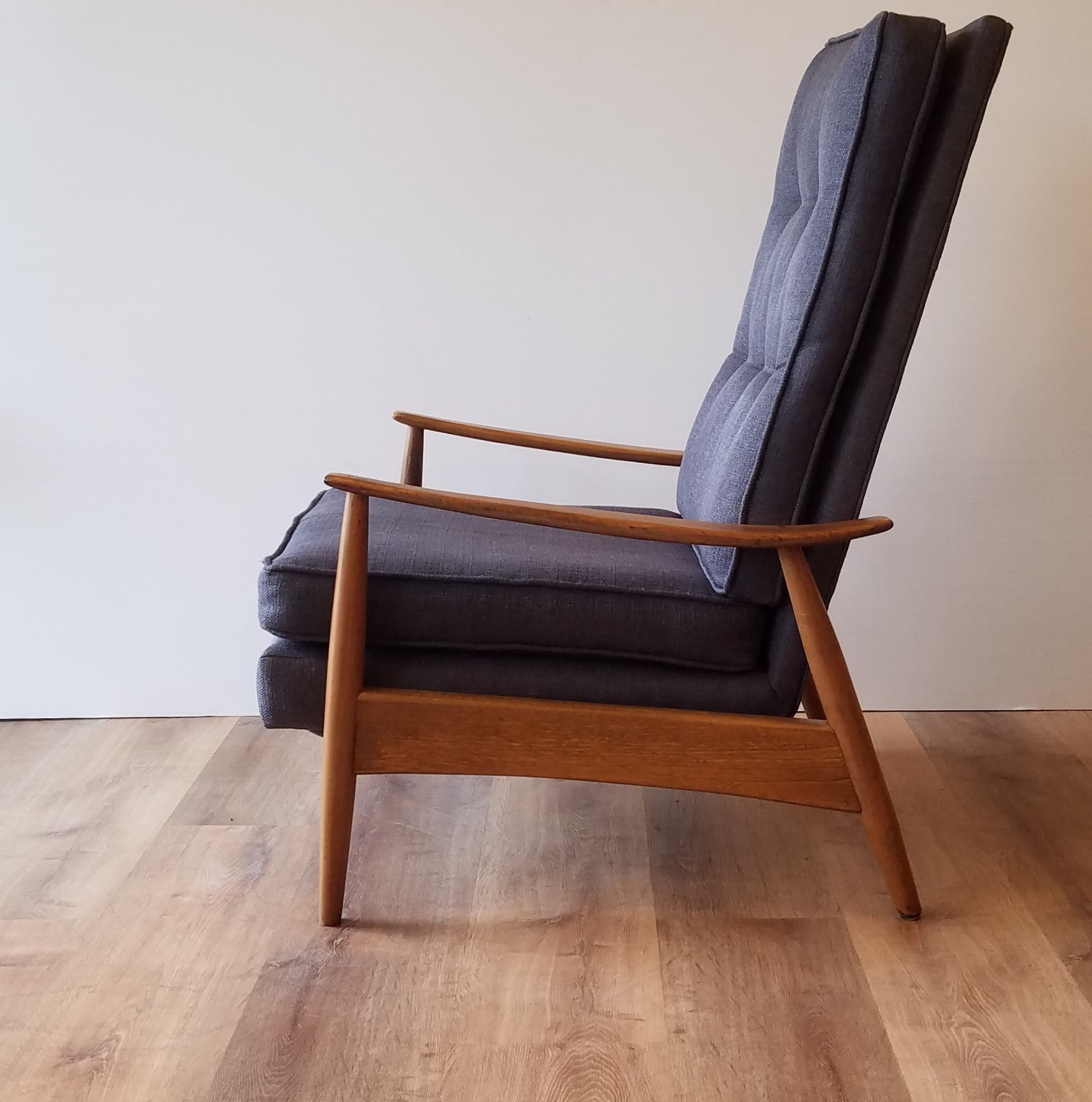 Milo Baughman Recliner
