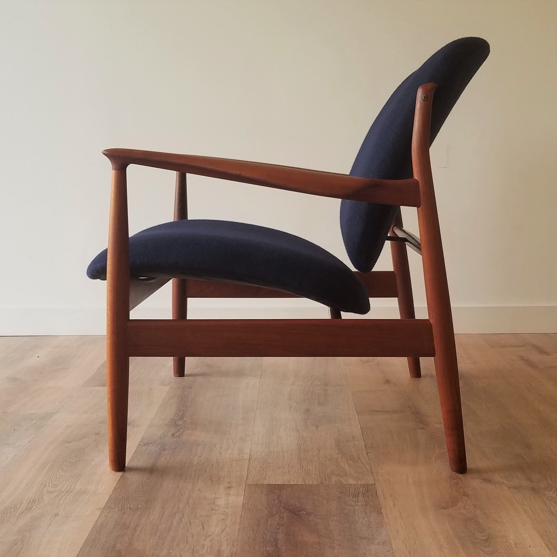 Finn Juhl Lounge Chair (Fd-136)